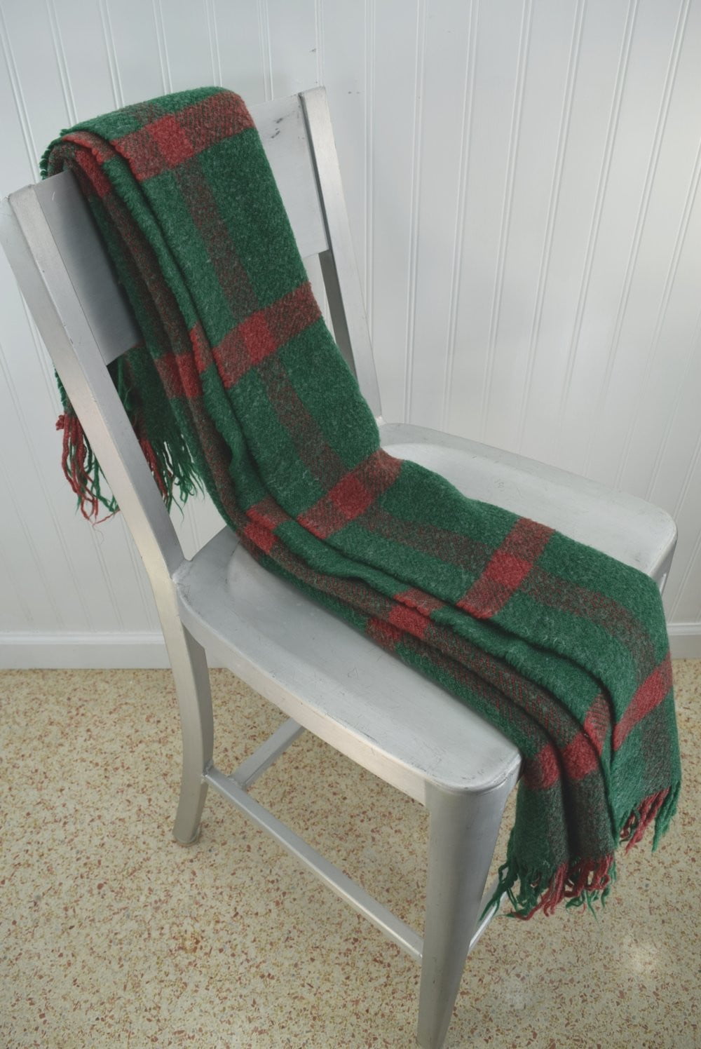 USA Wool Acrylic Throw Afghan "YULETIDE" Green Rosie Red christmas
