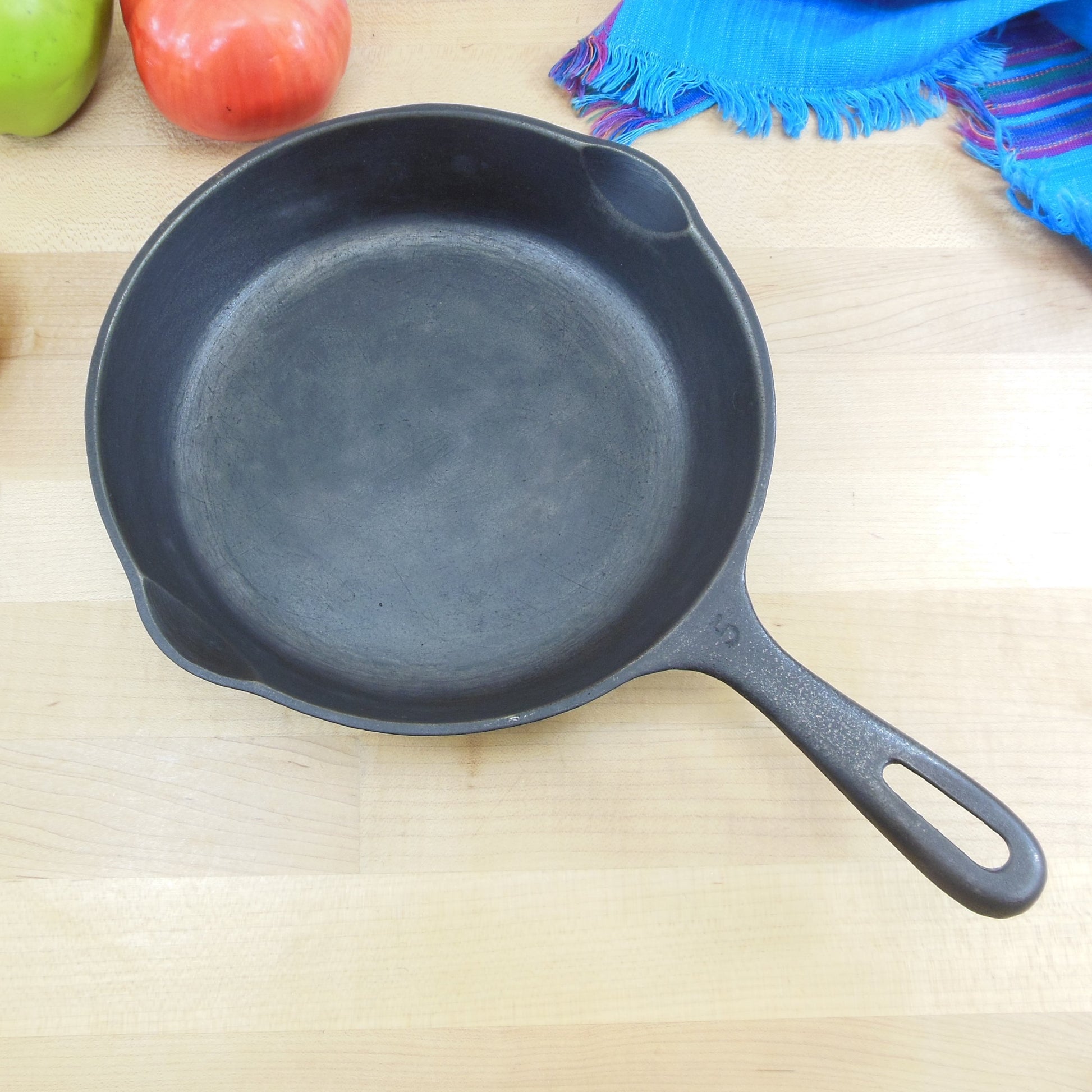 Wagner Ware Unmarked #5 Cast Iron Skillet 8" Restored