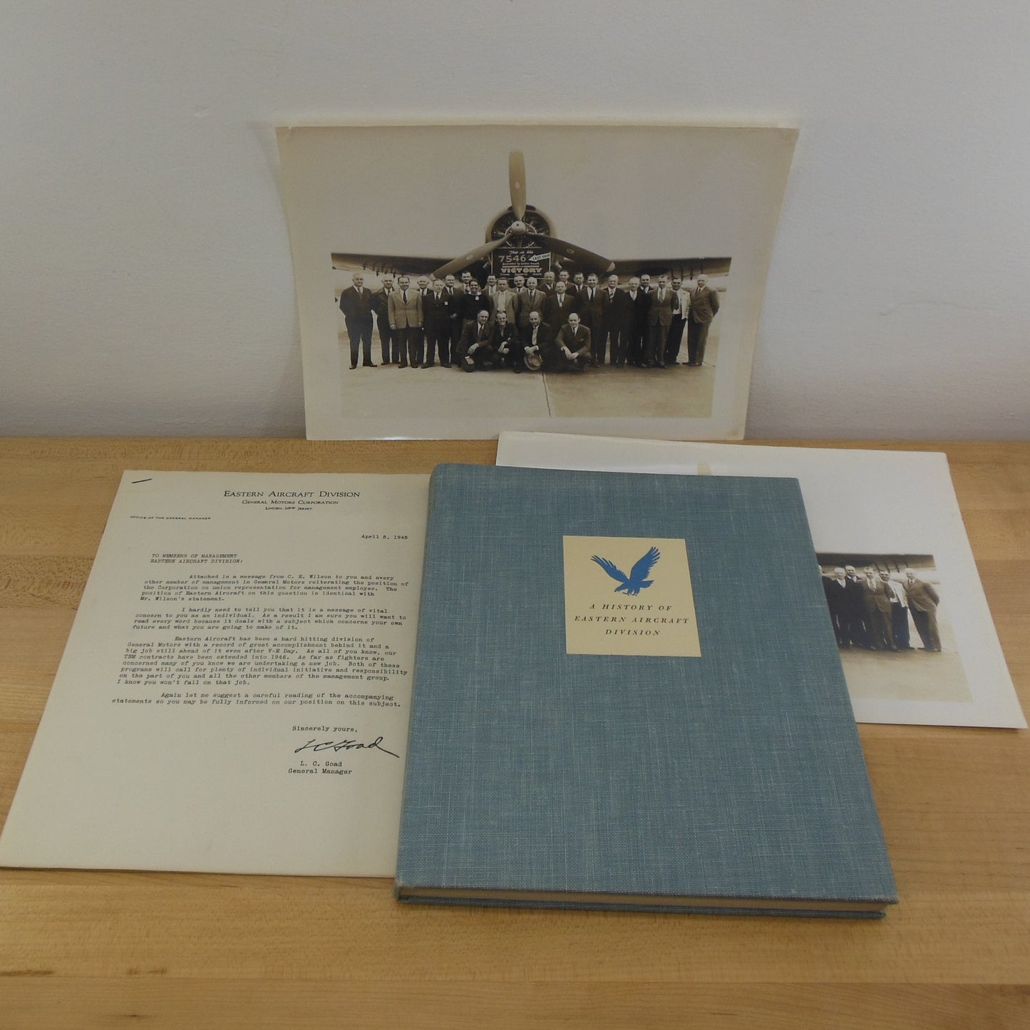 GM WWII 1944 History of Eastern Aircraft Division Book & Photos Union Letters 1945