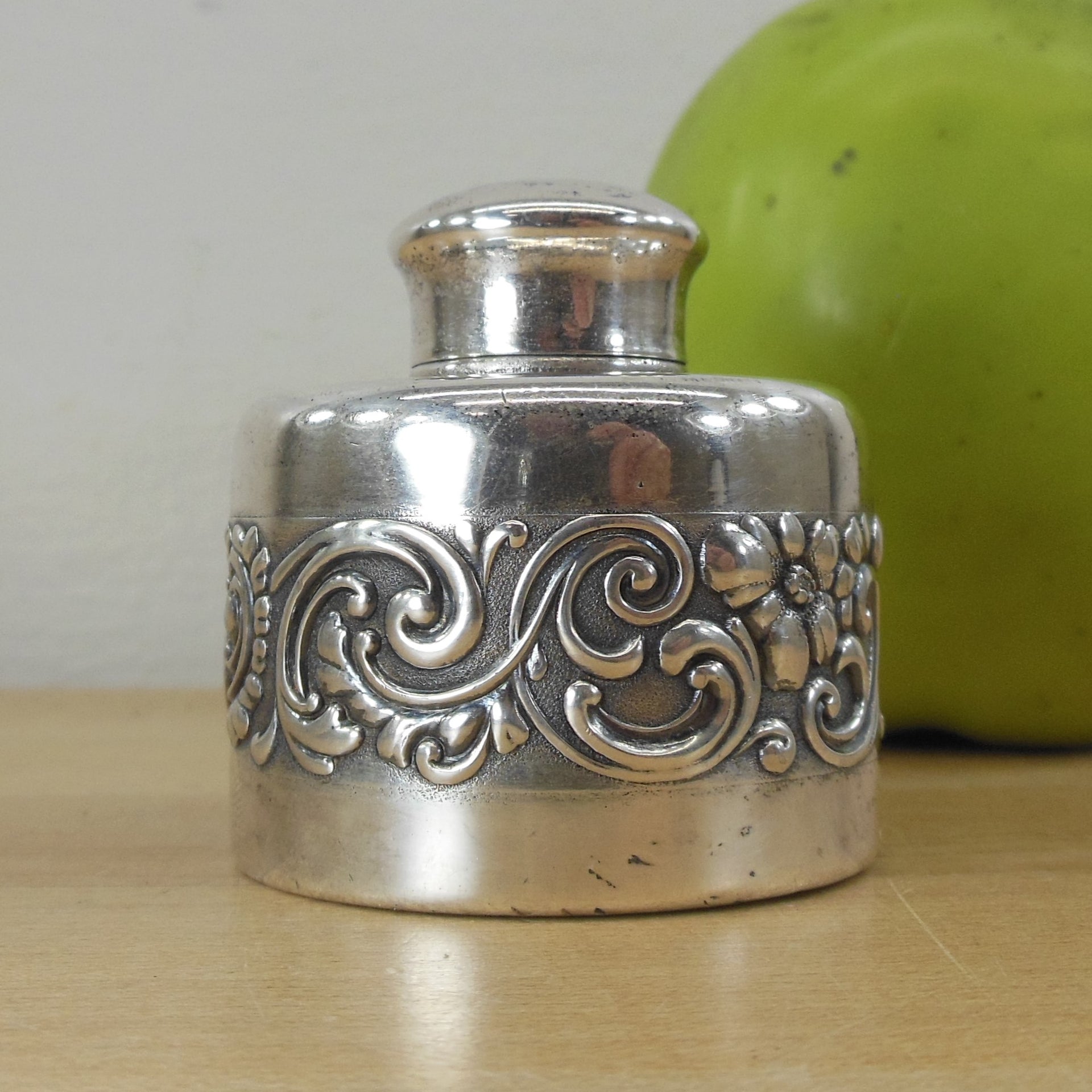 Ceramic Inkwells with Silver Metal Screwtop