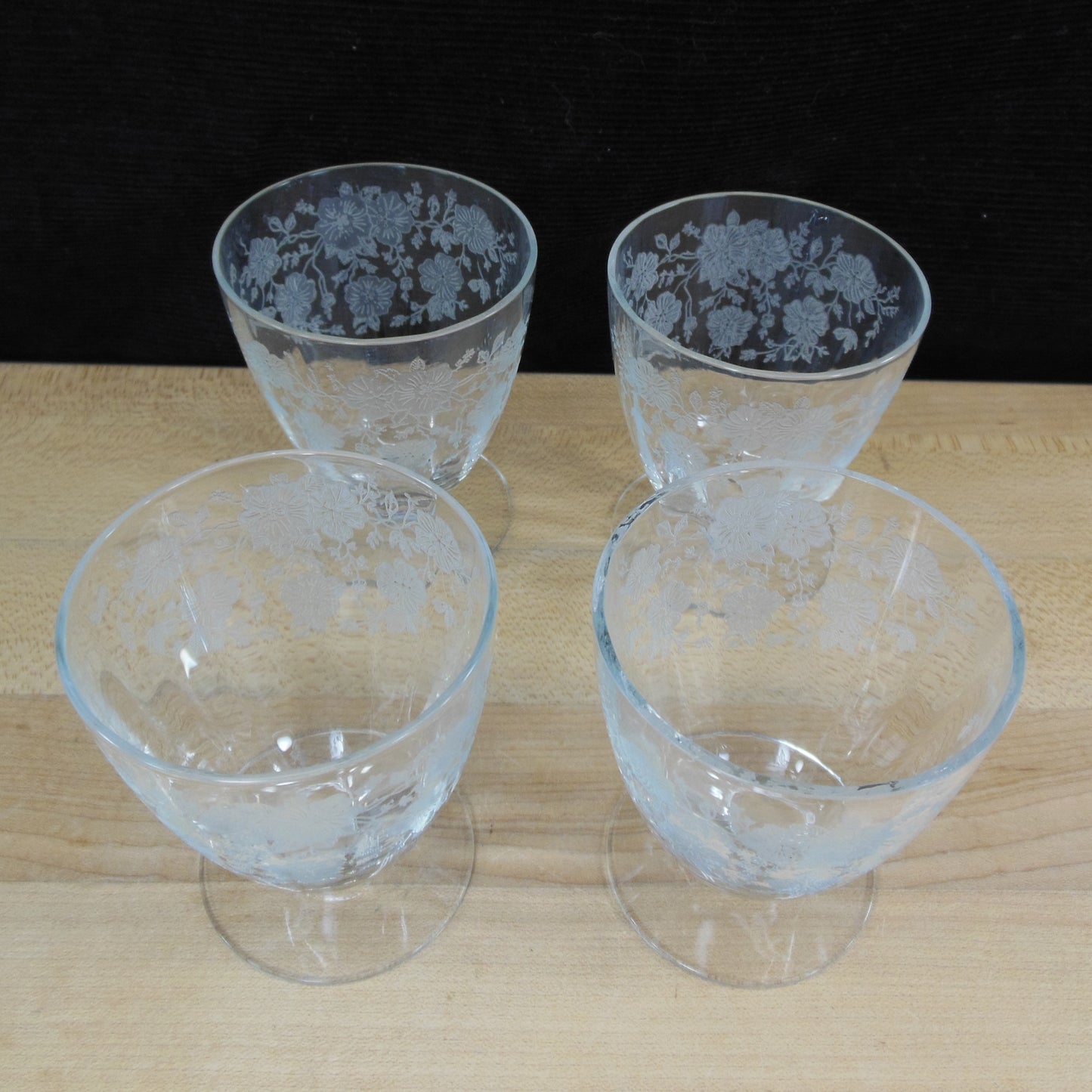 Unknown Maker UNK2629 Elegant Floral Etched Crystal Juice Glass - 4 Set Vintage Antique Used