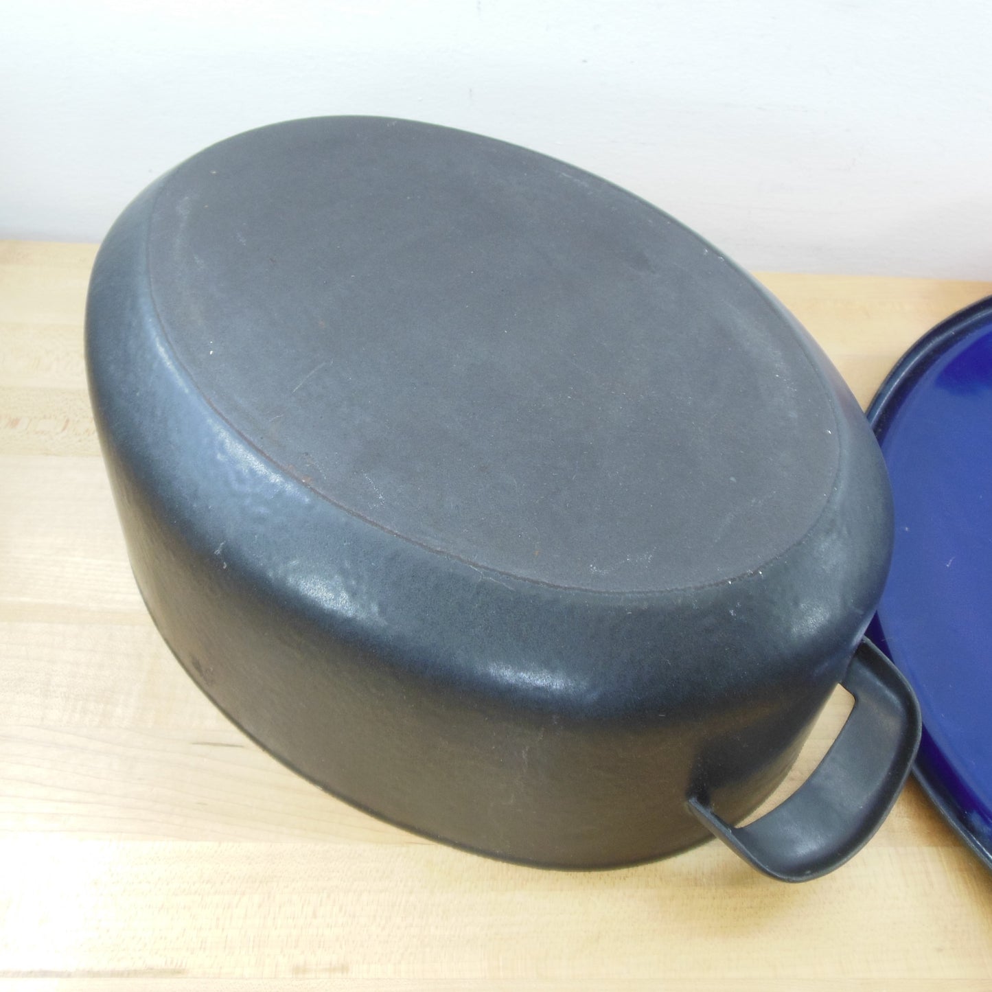 Unbranded MCM 6 Quart Oval Enamelware Roaster Blue Black Used