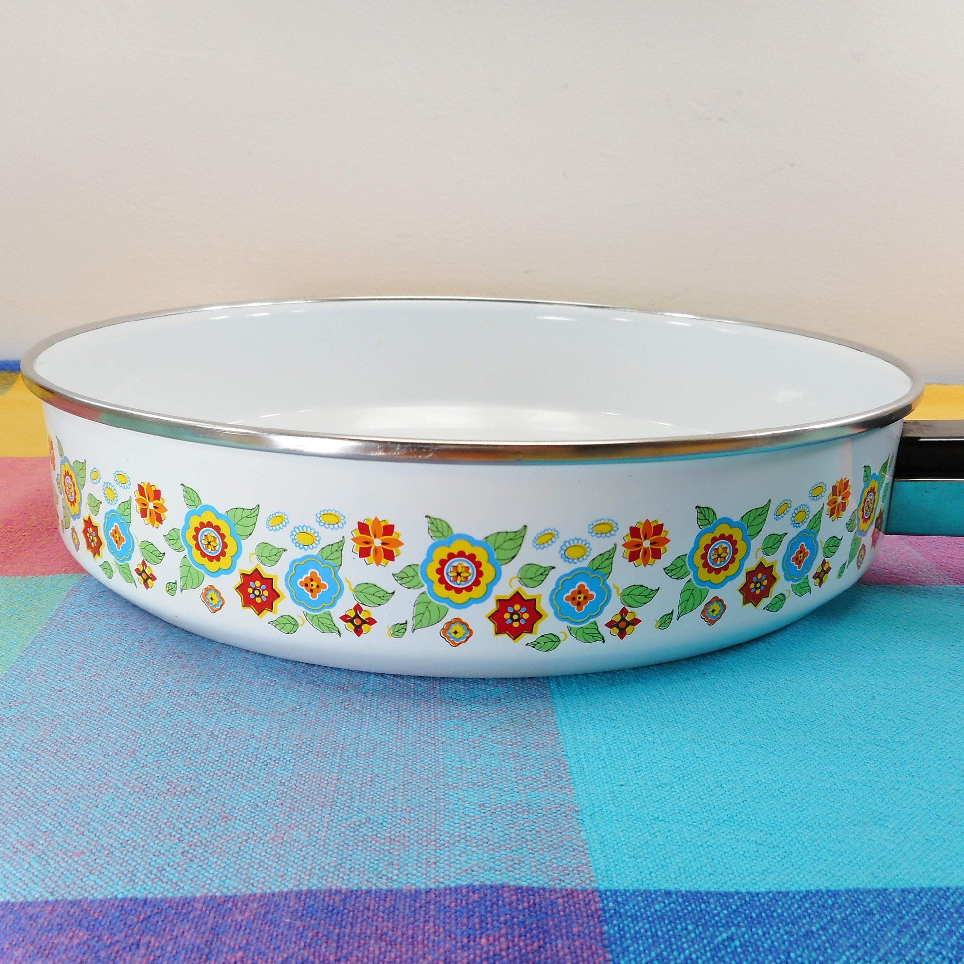 Austria Email Enamelware Cookware 10" Skillet - Mod Mid Century Flowers