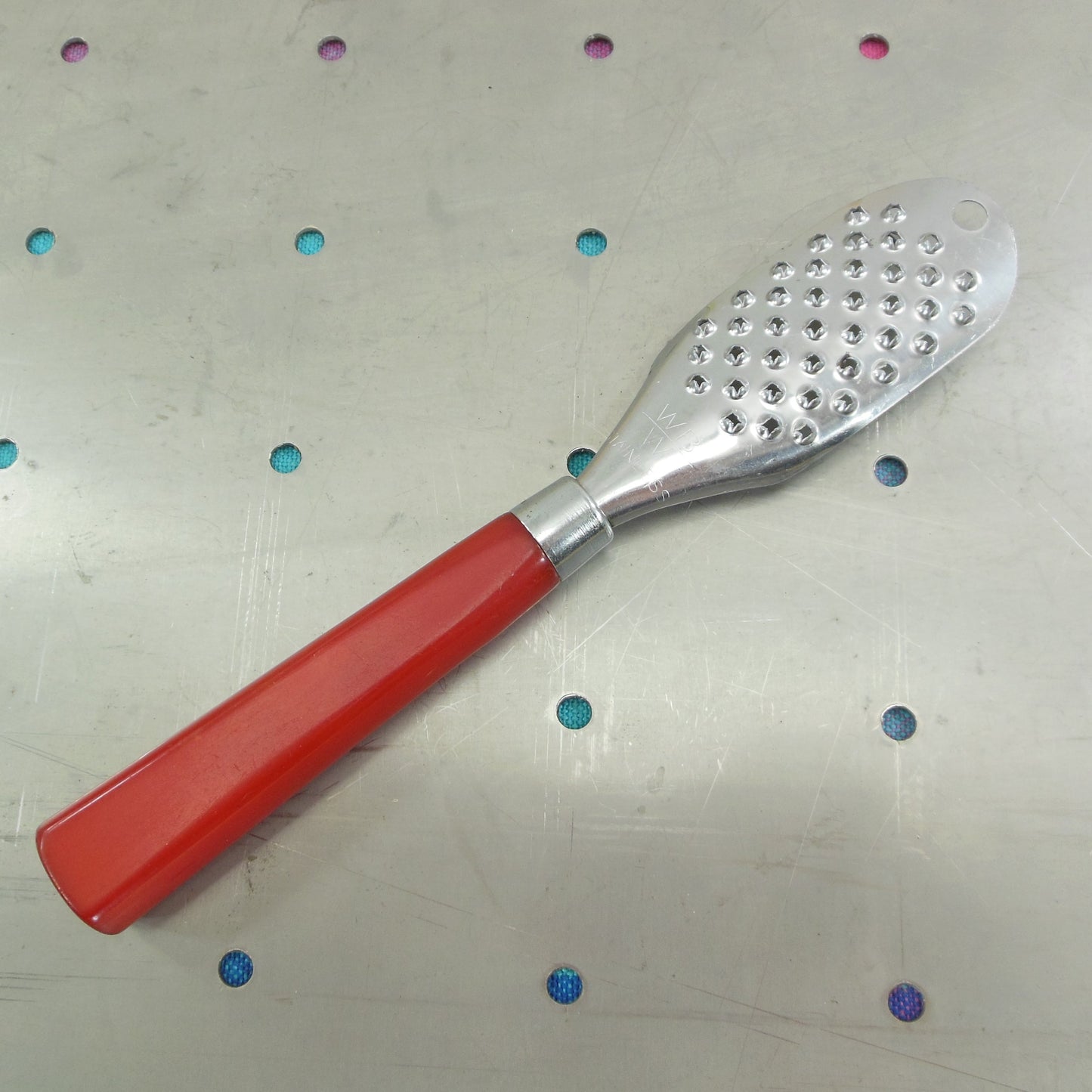 WB/W Red Bakelite Handle Stainless Grater Zester Vintage Used
