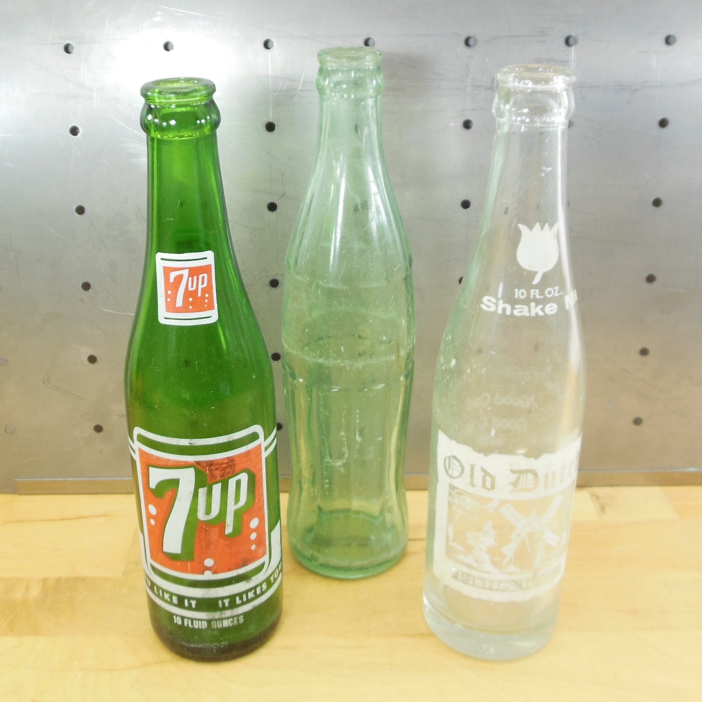 Soda Pop Bottles 10 Oz. - Coke 7-Up Old Dutch