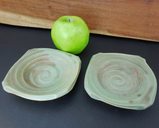 Bennett Signed Pair Studio Art Pottery 5" Bowls Dishes - Green Reddish Swirl unused