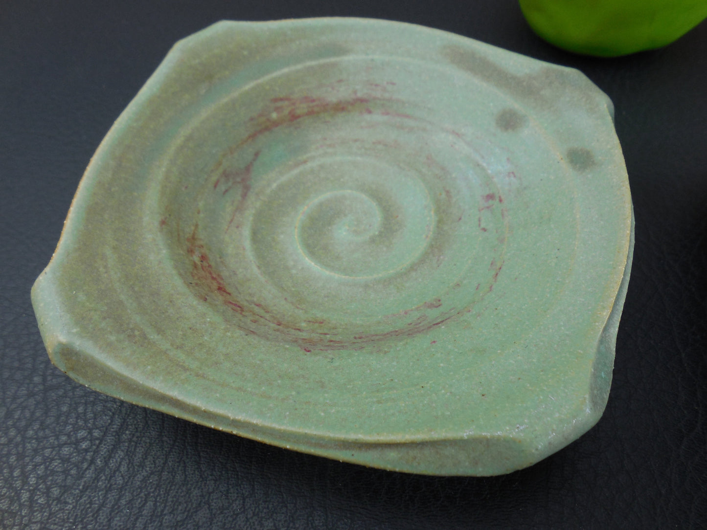 Bennett Signed Pair Studio Art Pottery 5" Bowls Dishes - Green Reddish Swirls