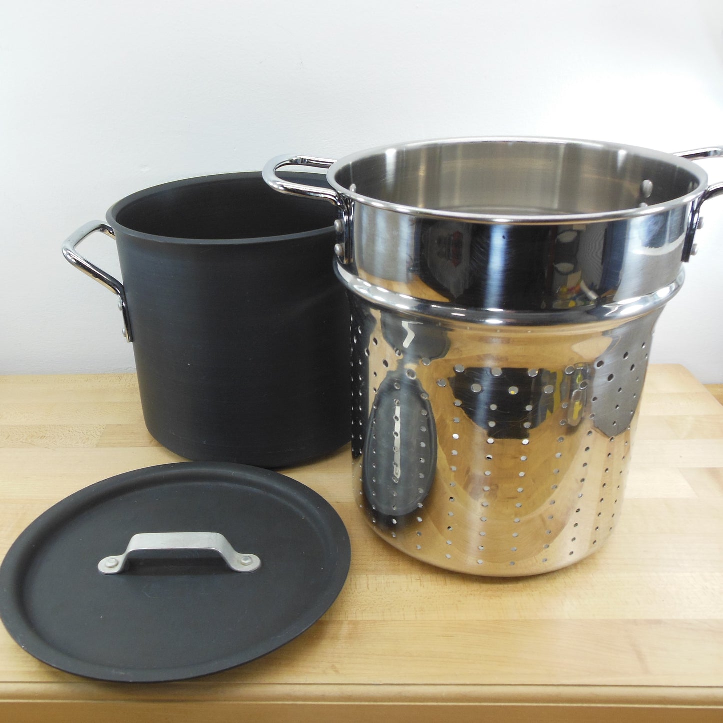 Commercial Aluminum Cookware Toledo Calphalon Anodized 12 Quart Pasta –  Olde Kitchen & Home
