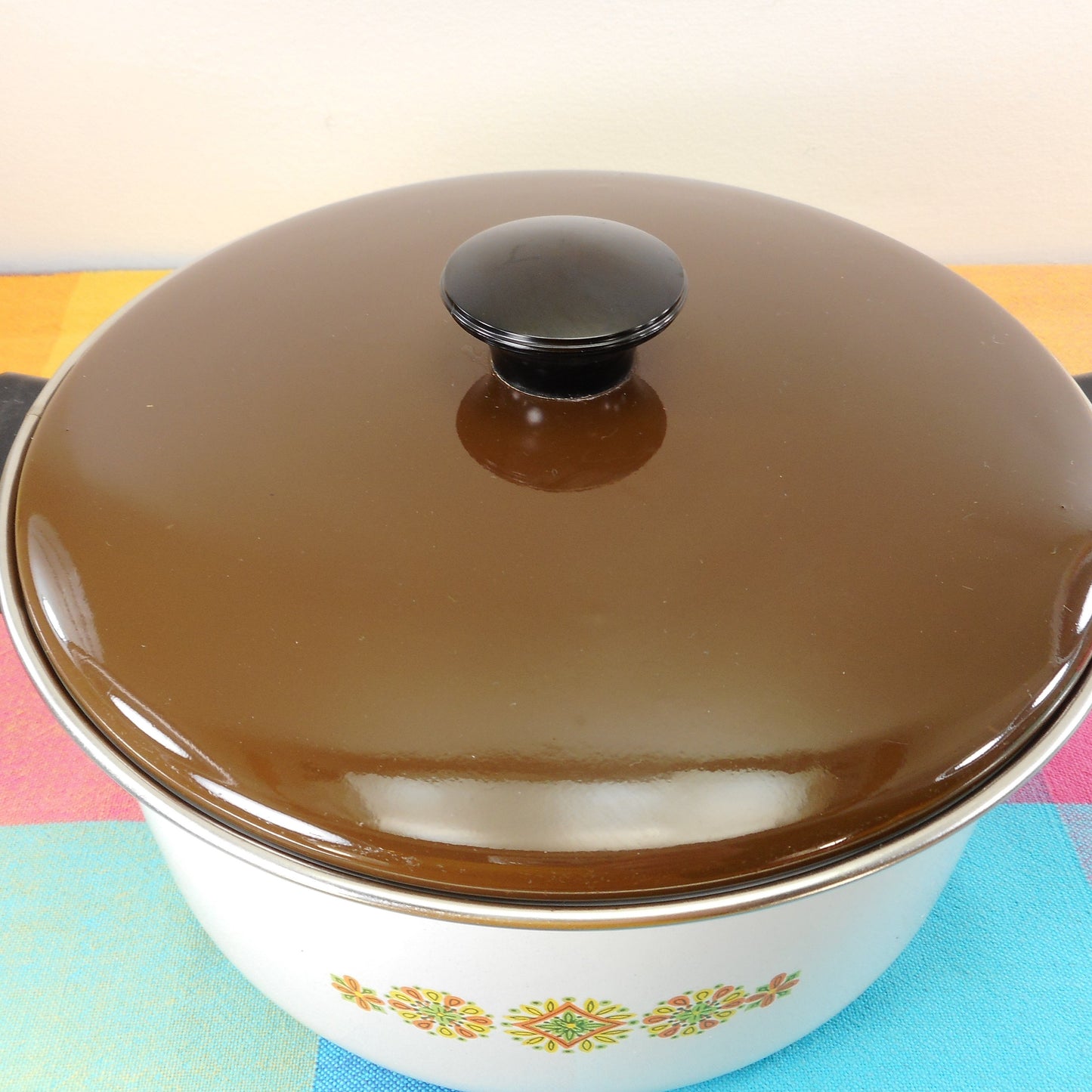 Cera-Met USA Enamelware 3 Quart Casserole Pot Atomic 1970s Retro