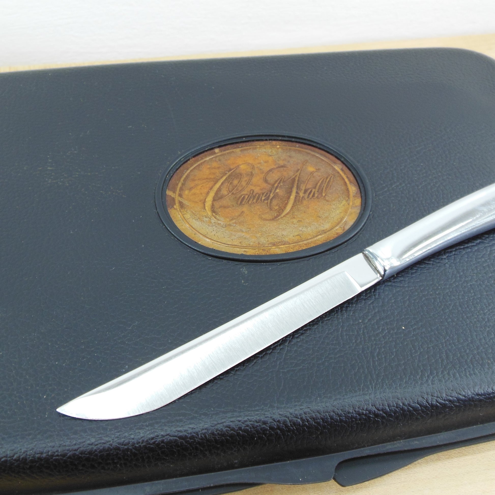 Carvel Hall Bridell Steelsmiths USA Steak Knives - 6 Set Cased 440 Stainless Vintage