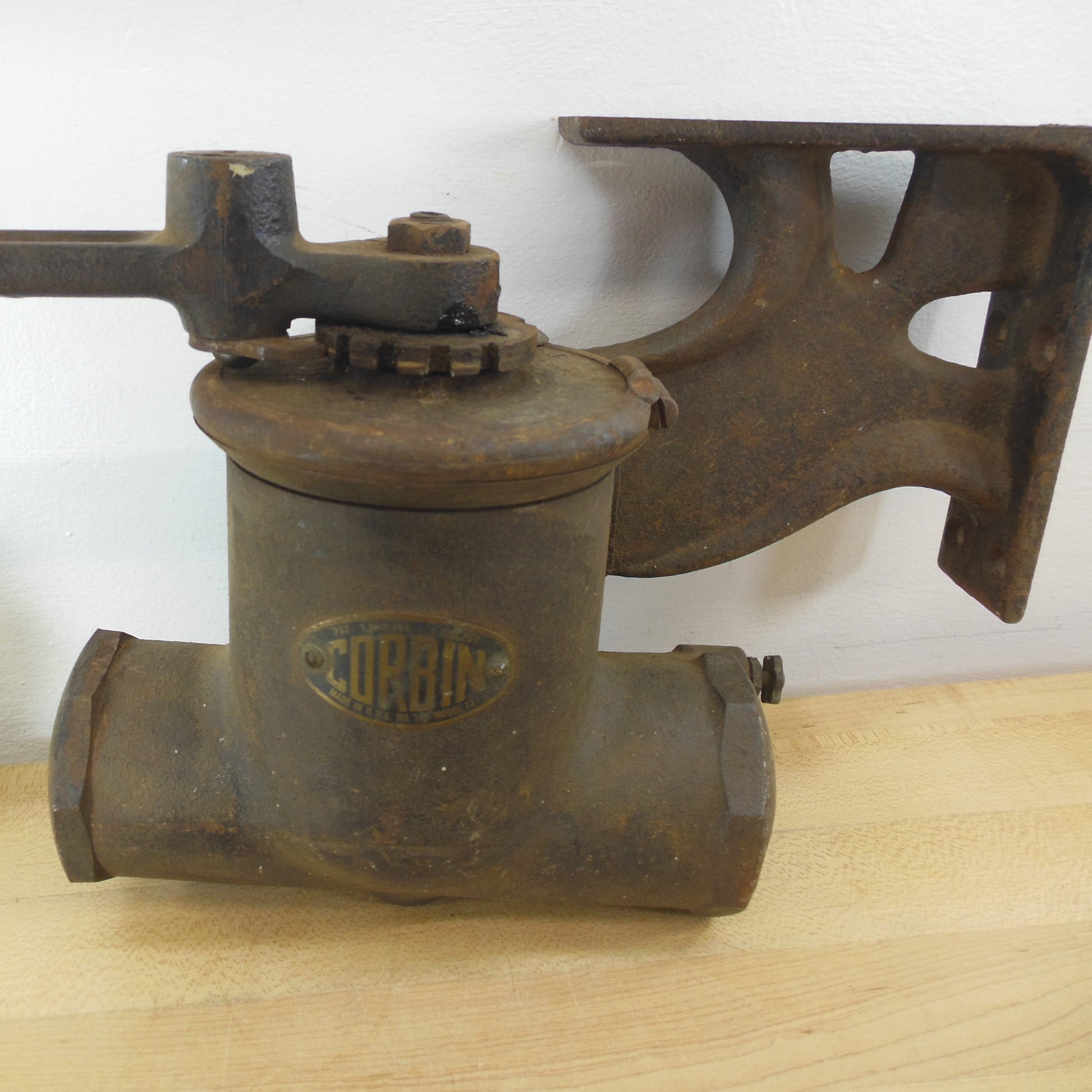 Corbin Old Pot Belly Door Closer Checker No. 104 Model 131 Cast Iron Bracket used
