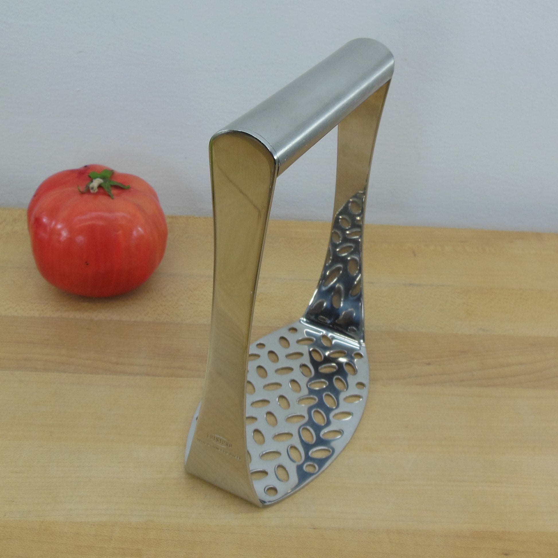 Cuisipro 18/10 Stainless Vegetable Potato Masher D Handle Used
