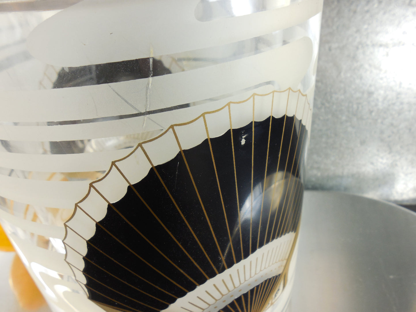 Culver Black Shell Ice Bucket Plastic Acrylic - Mod 70's Beach Condo white gold