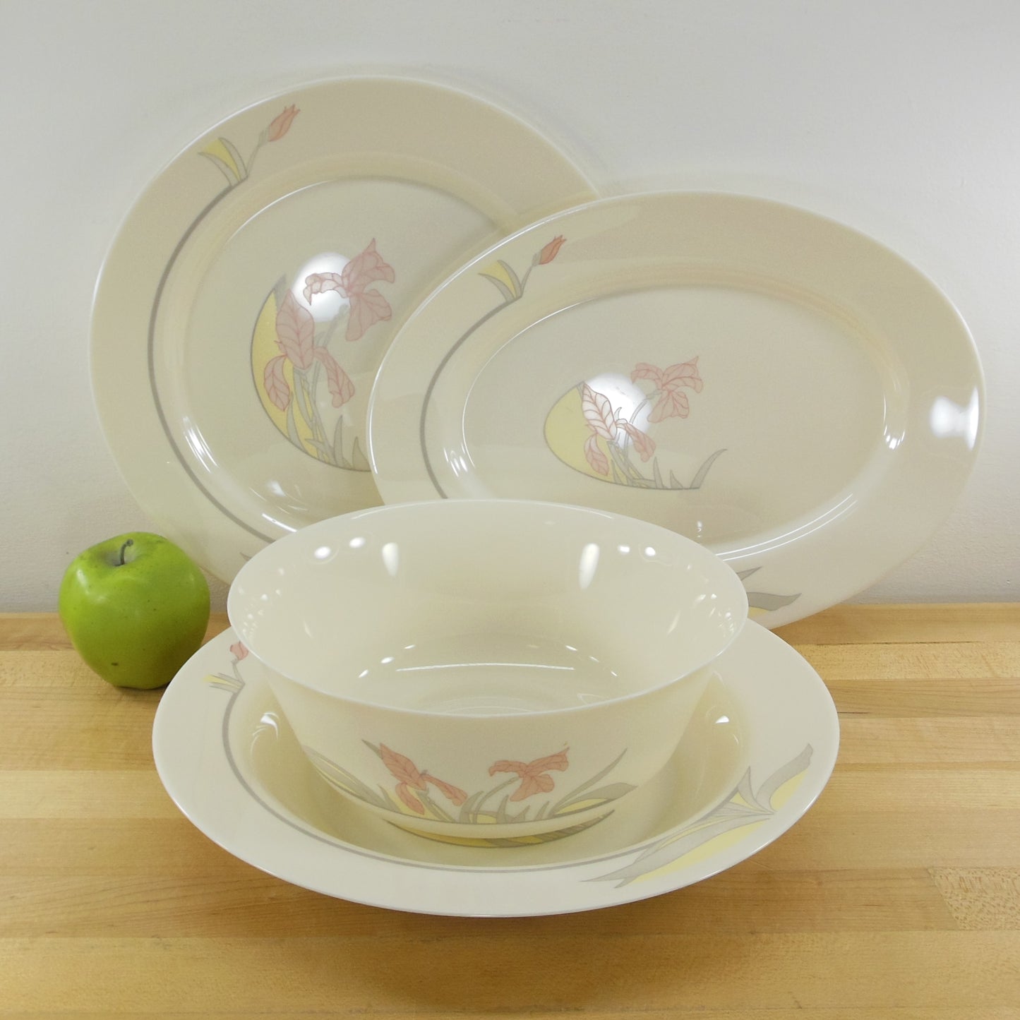 Arcopal France Diana Dinnerware - 4 Lot Serving Platters Bowls