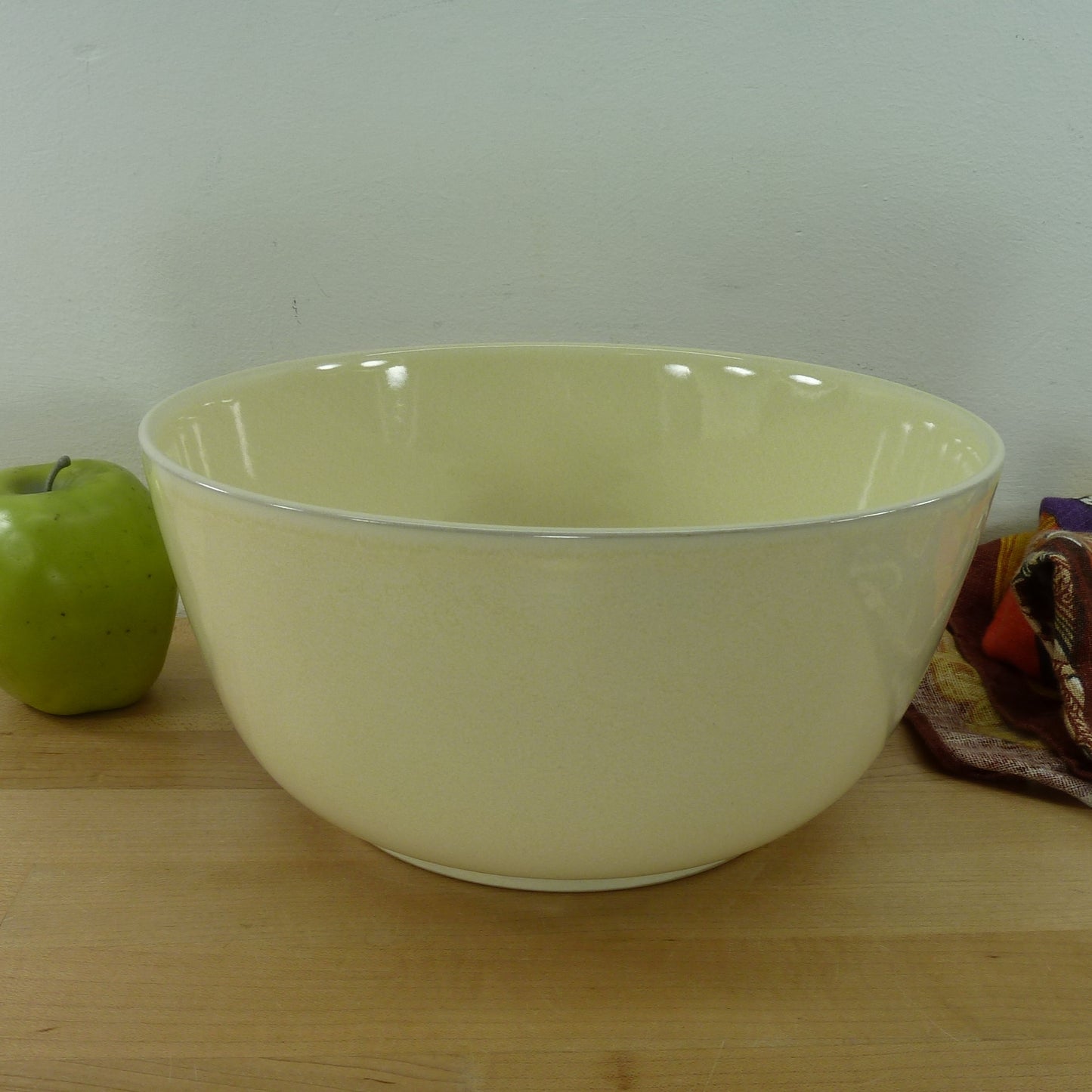 Denby England Flavours Large Serving Bowl Vanilla