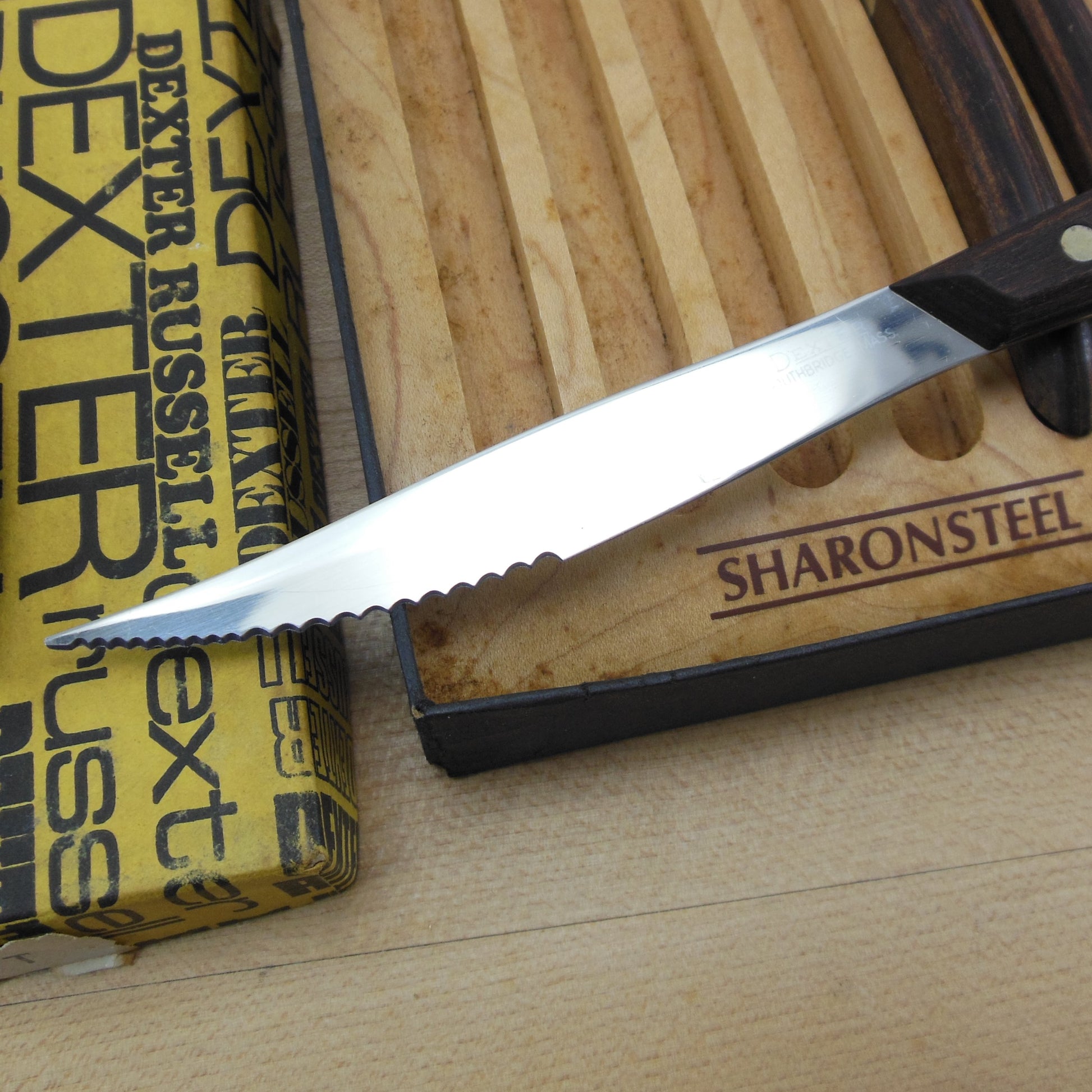 Dexter Russell Boxed 6 Set Steak Knives Sharron Steel Wood Handle Serrated 
