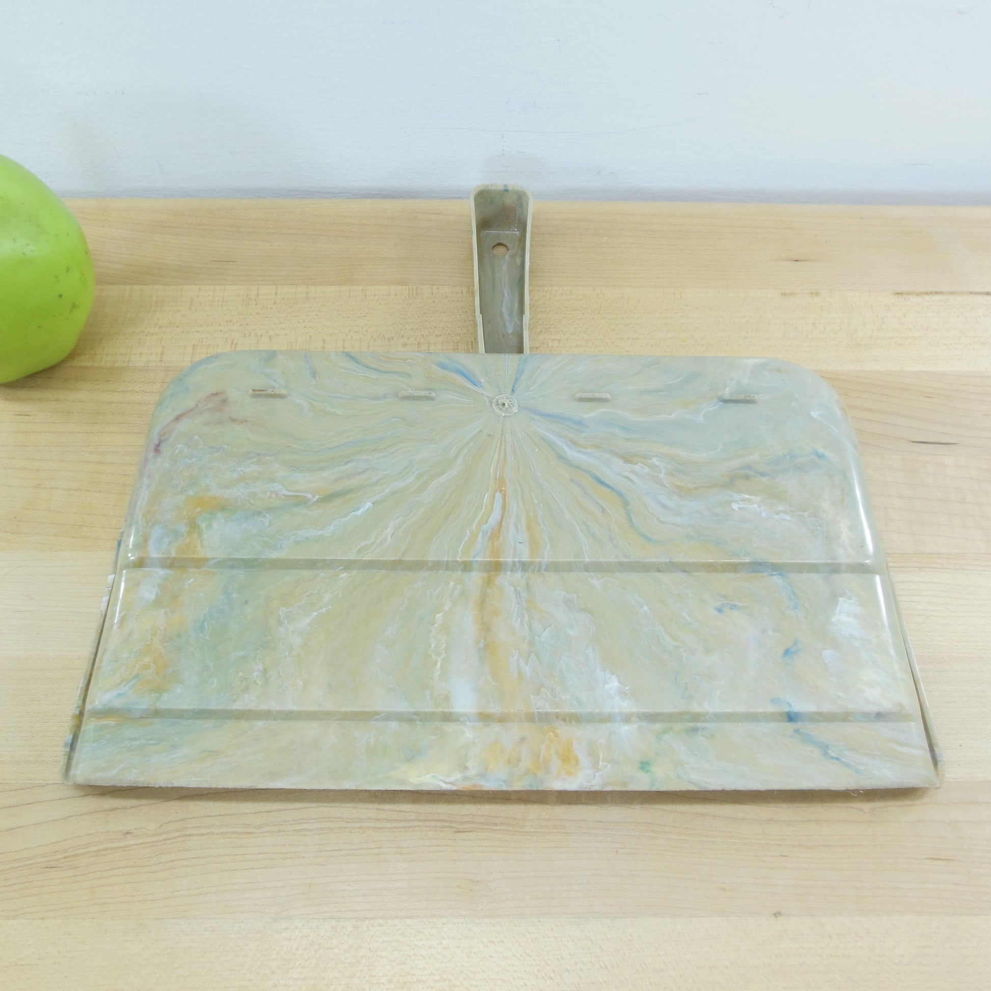 Rogers Plastic Co. Marbleized Tan MCM Dustpan Used