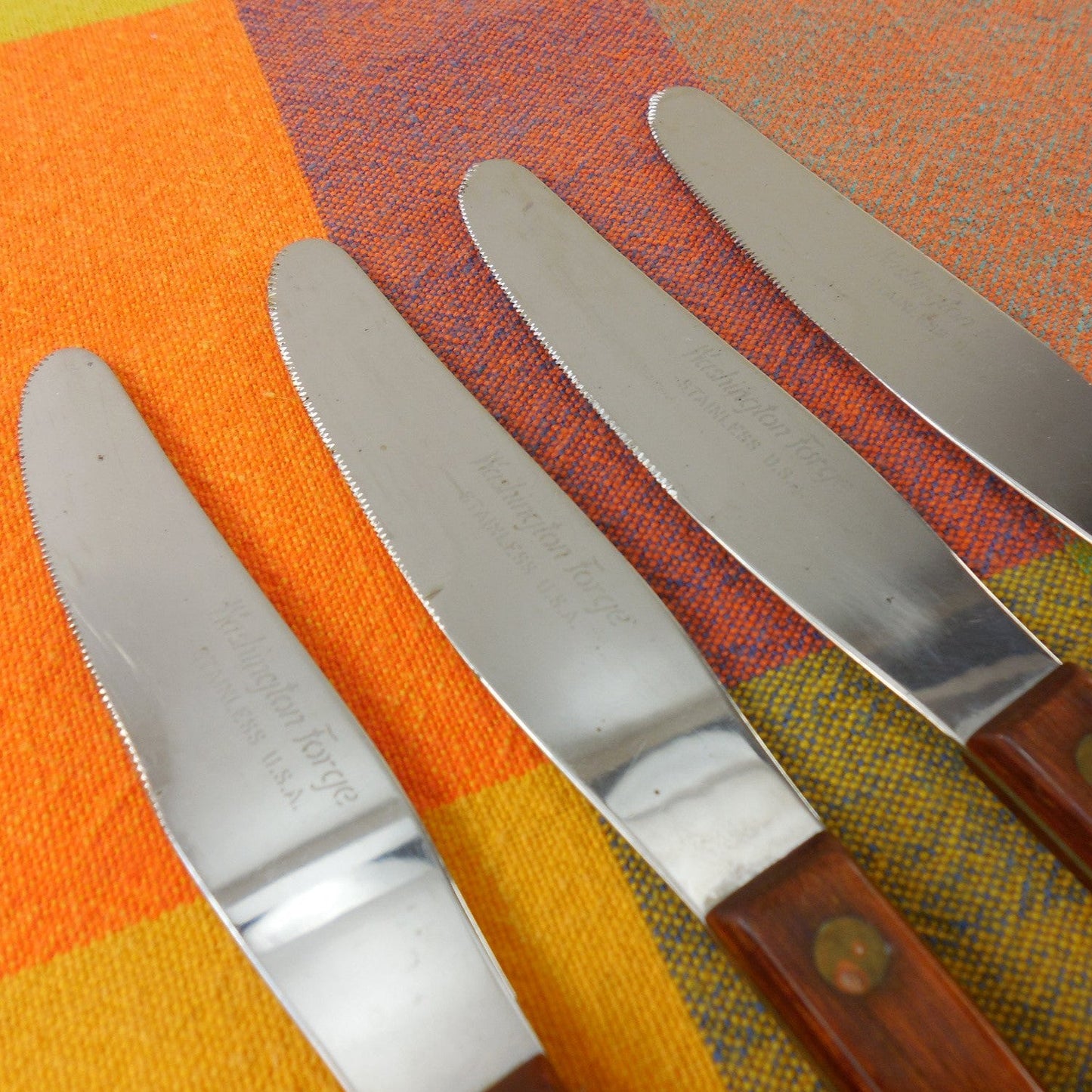 Washington Forge Steak Knife Set Vintage Blade View