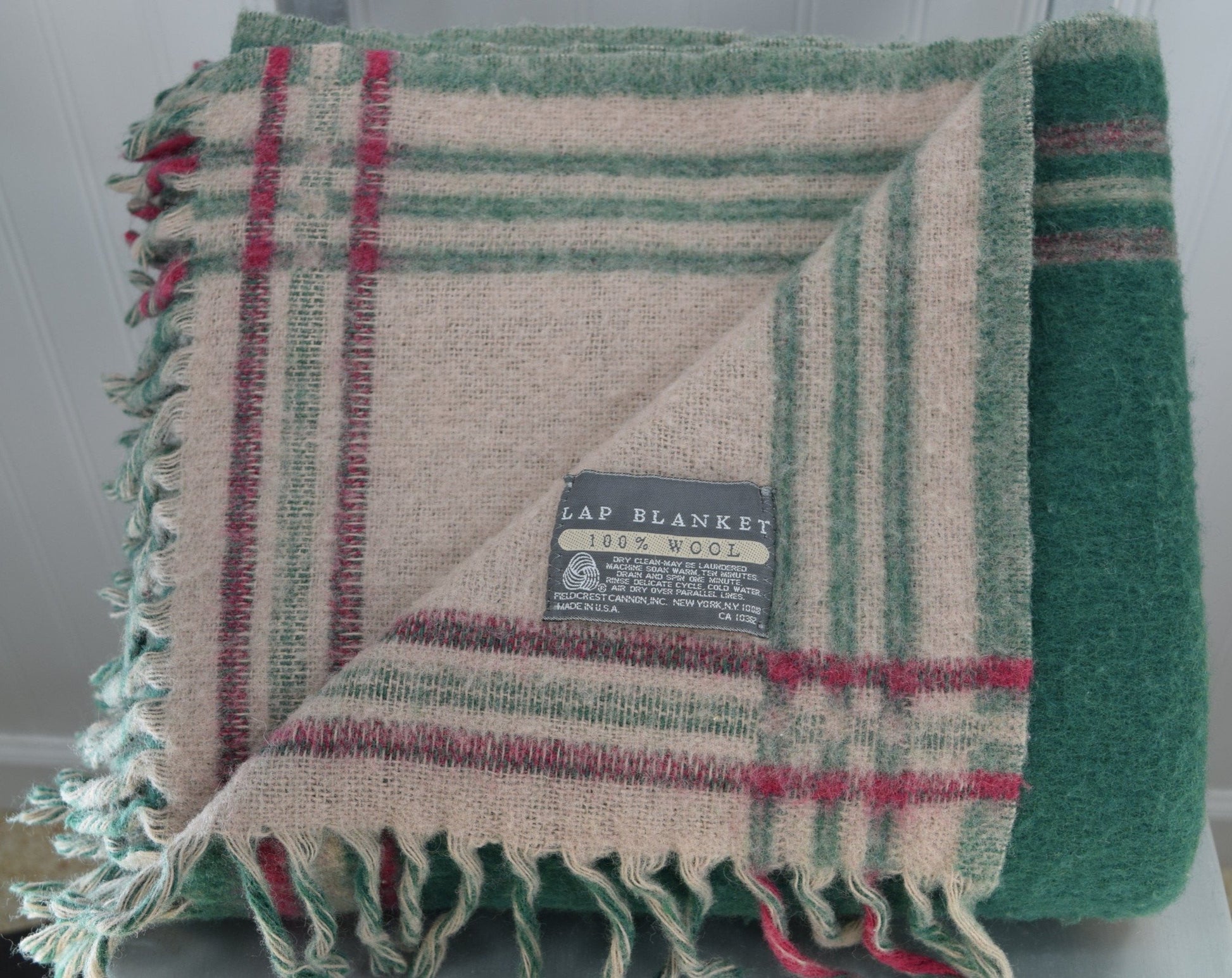 Fieldcrest Cannon Wool Throw Holiday Horn Green Red All Year Use