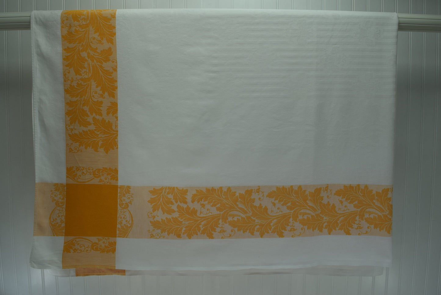Linen Damask Tablecloth Vintage White Gold Leaves 60" X 82" yellow