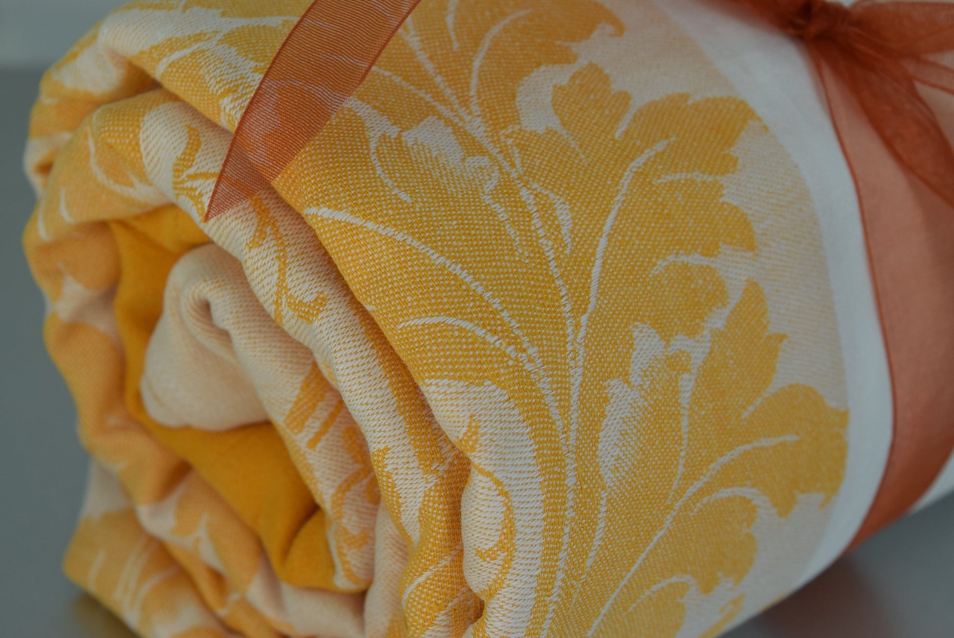 Linen Damask Tablecloth Vintage White Gold Leaves 60" X 82" rectangle