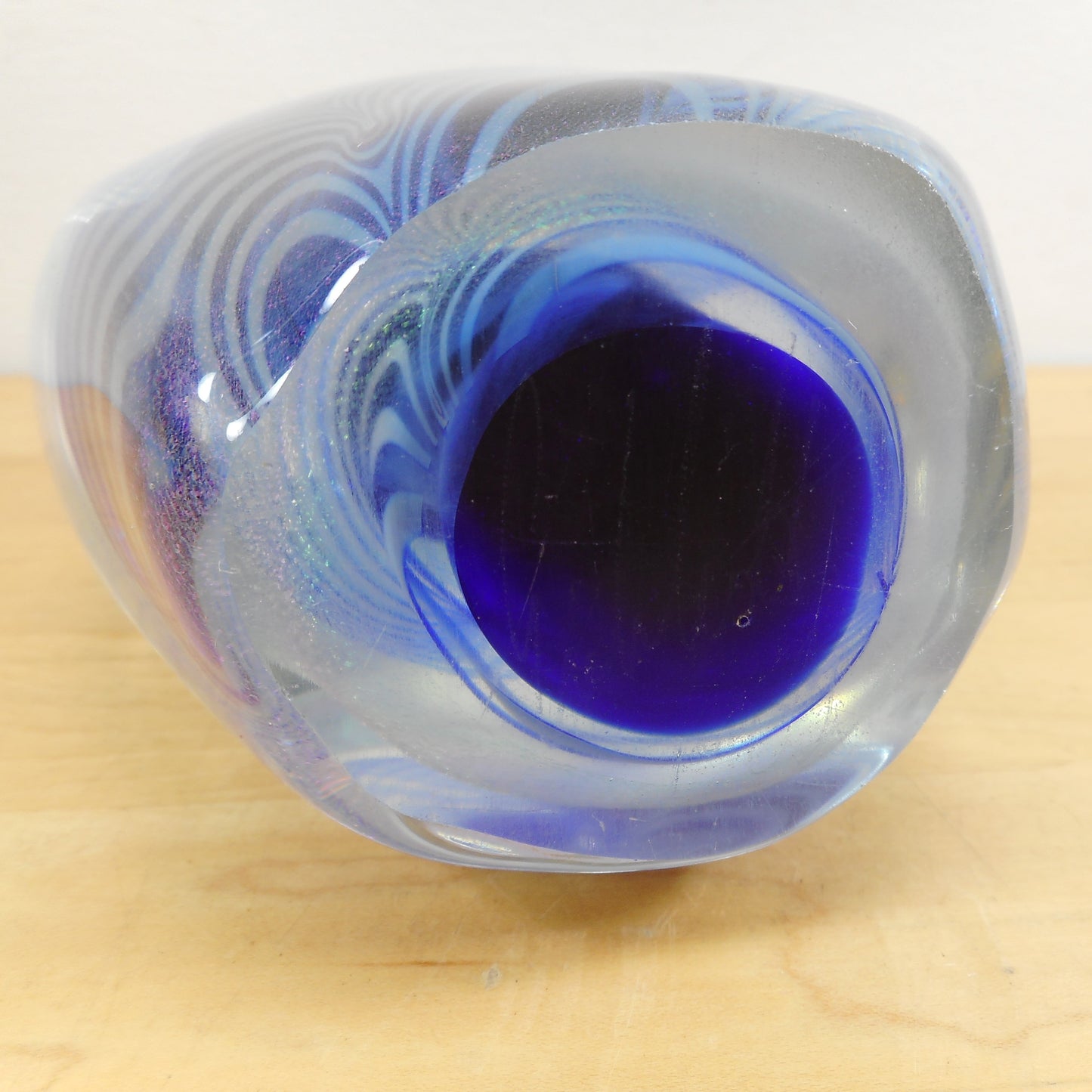 Robert Eickholt Signed 1983 Iridescent Art Glass Paperweight - Large 6" USA