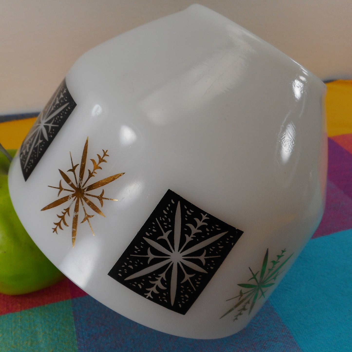 Federal Glass 1-1/2 Quart Mixing Bowl - Atomic Starburst Black Gold White Vintage