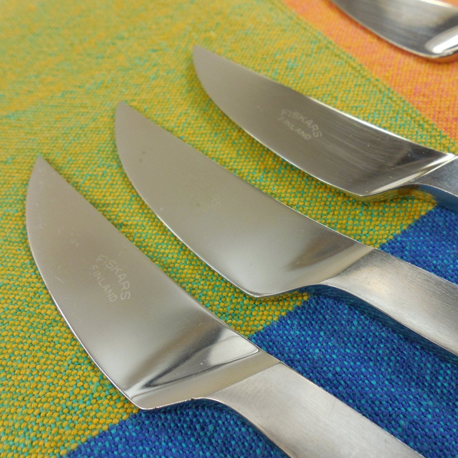 Fiskars Finland - Triennale Stainless Knives - Mid Century Modern Flatware... blade view