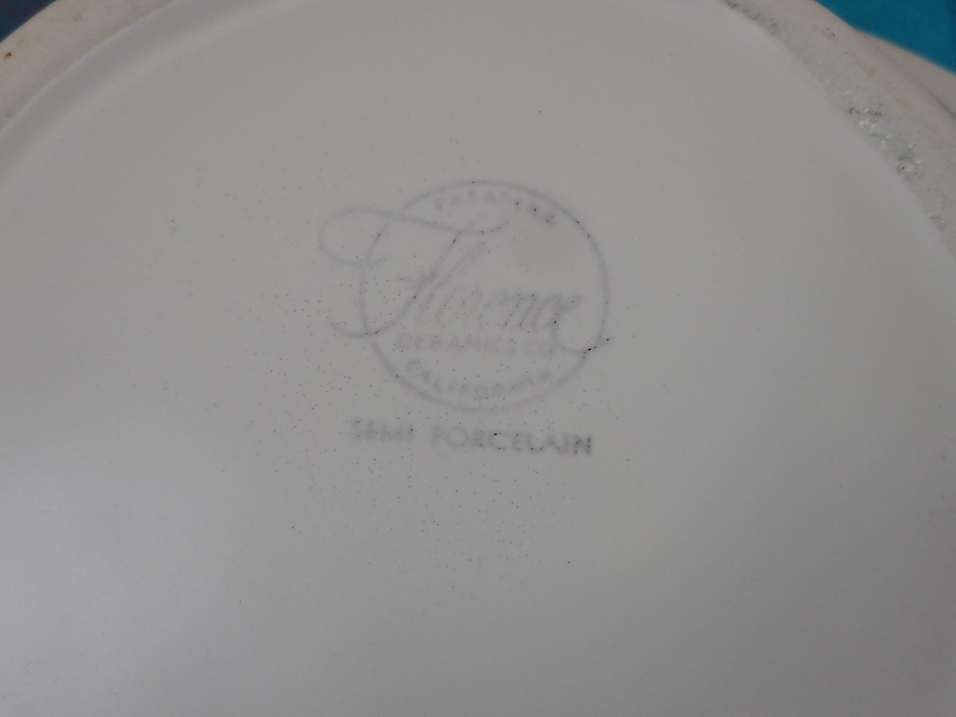 Forence Ceramics Pasadena California Pottery - MCM White Ringed Covered Serving Bowl maker Stamp