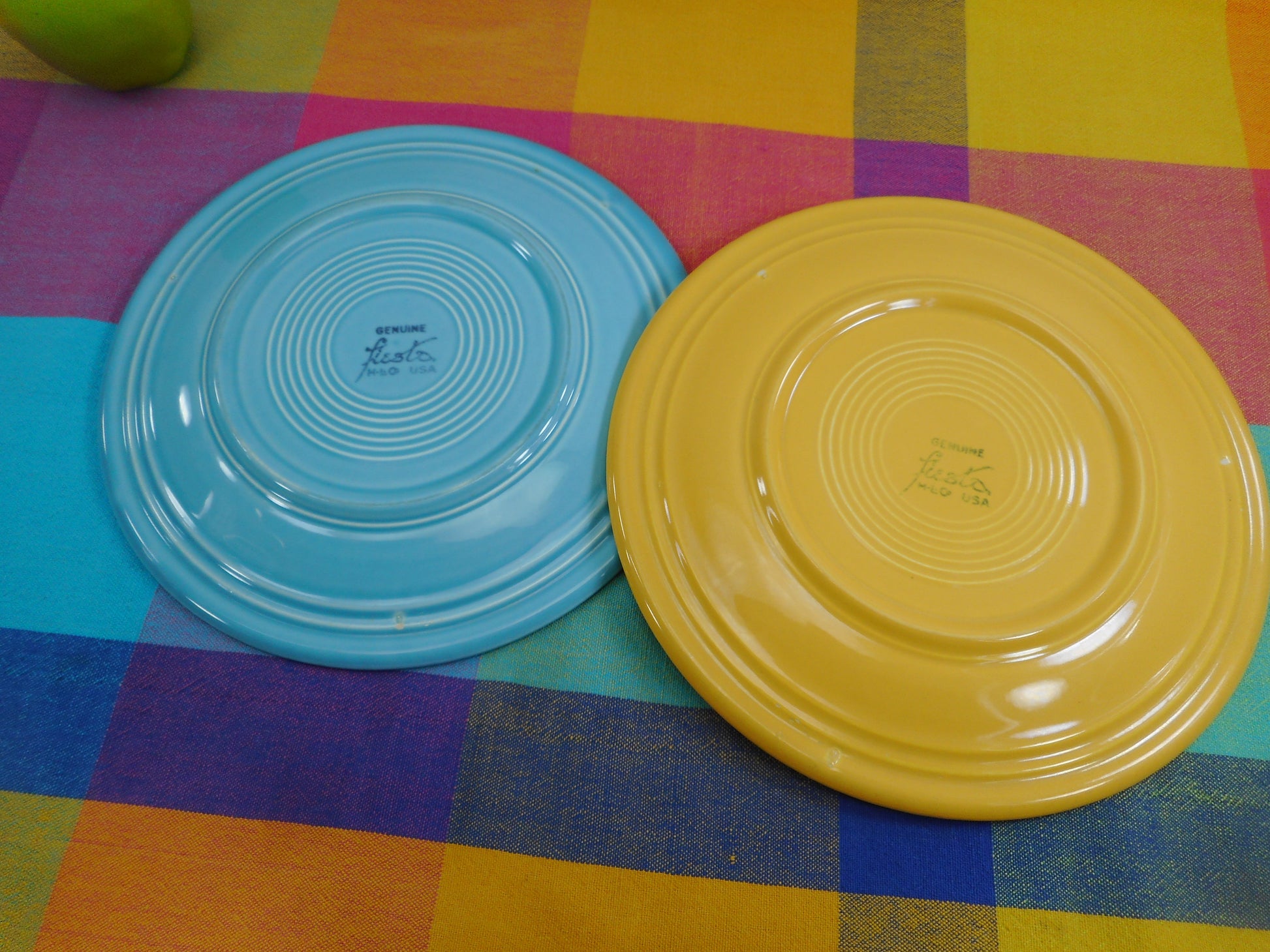Fiestaware Genuine Vintage Luncheon Plates Turquoise Yellow 9.5" HLo