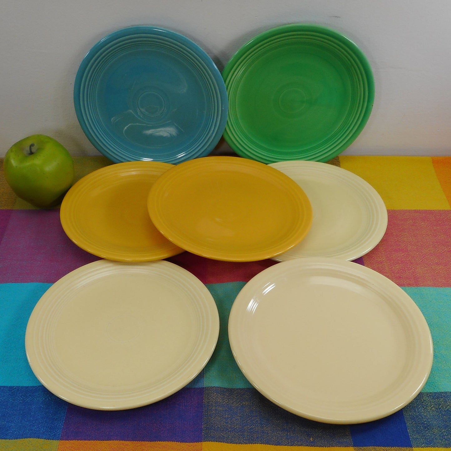 Fiestaware Genuine Vintage 7 Salad Plates 7.5"