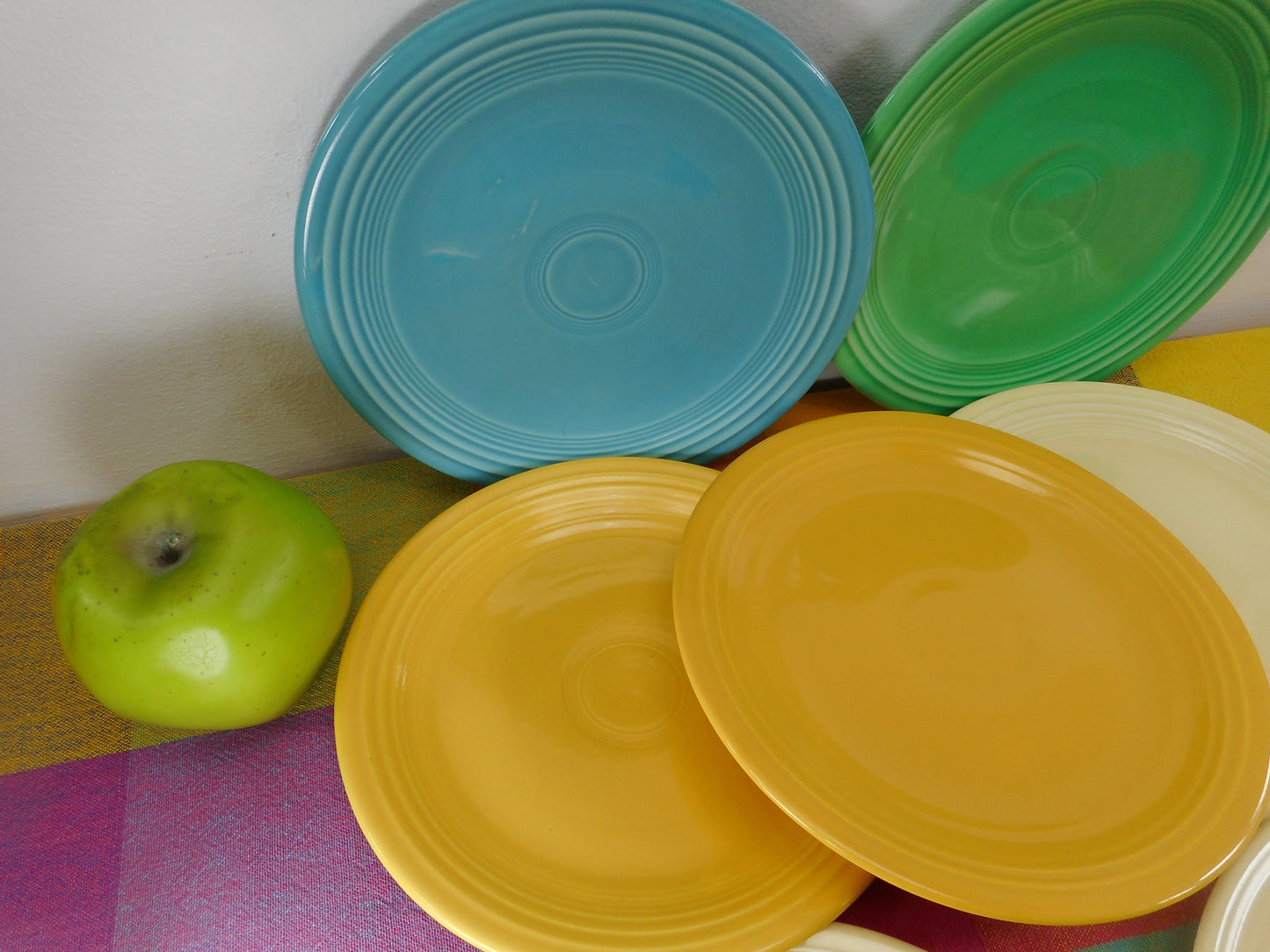 Fiestaware Genuine Vintage 7 Salad Plates 7.5" Green