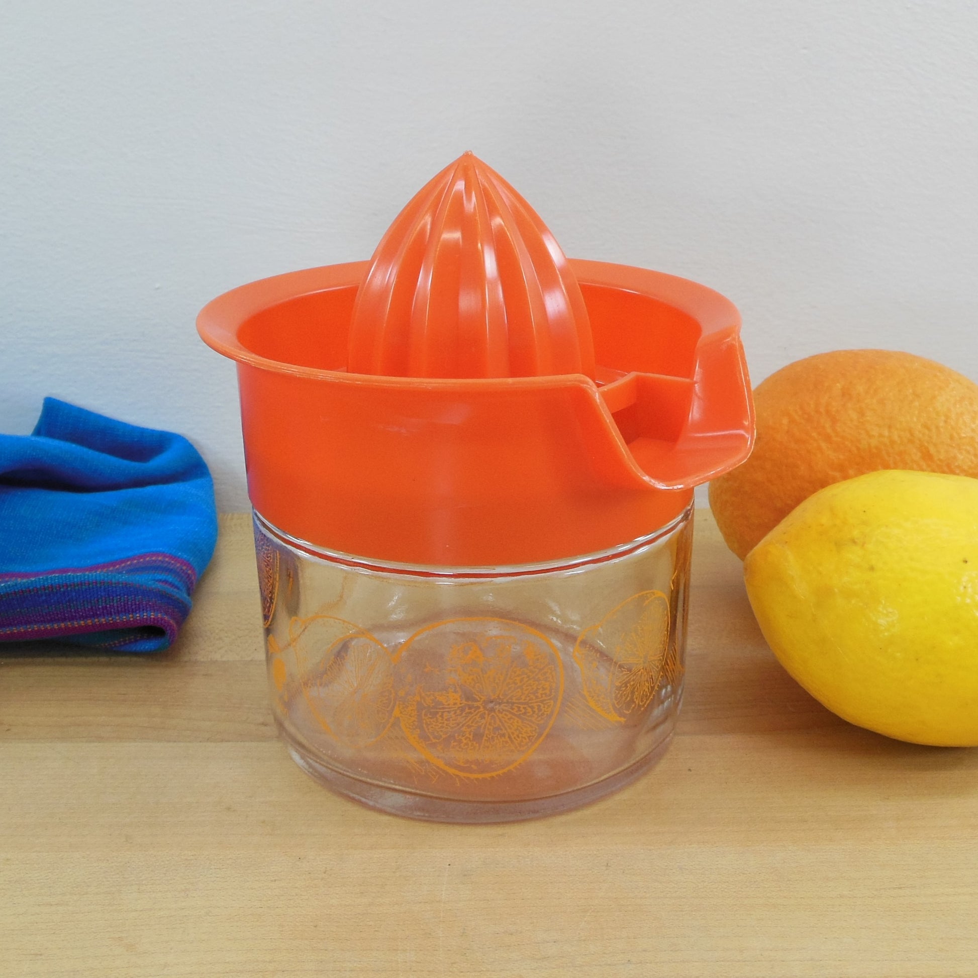 Gemco USA Citrus Orange Juicer Glass Jar Hand Reamer