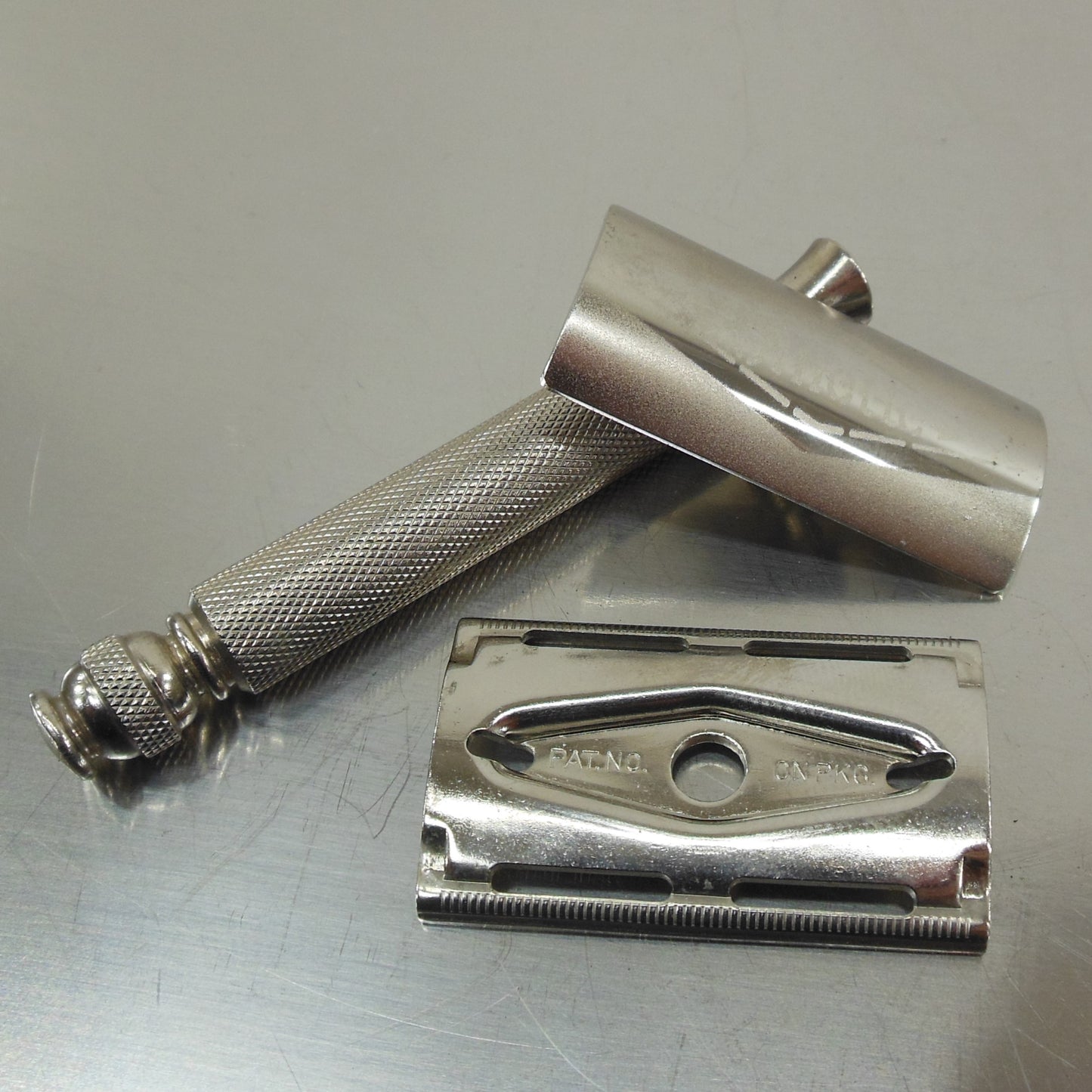 Gillette 1957 TECH Shaving Safety Razor Ball End 3 Piece Used
