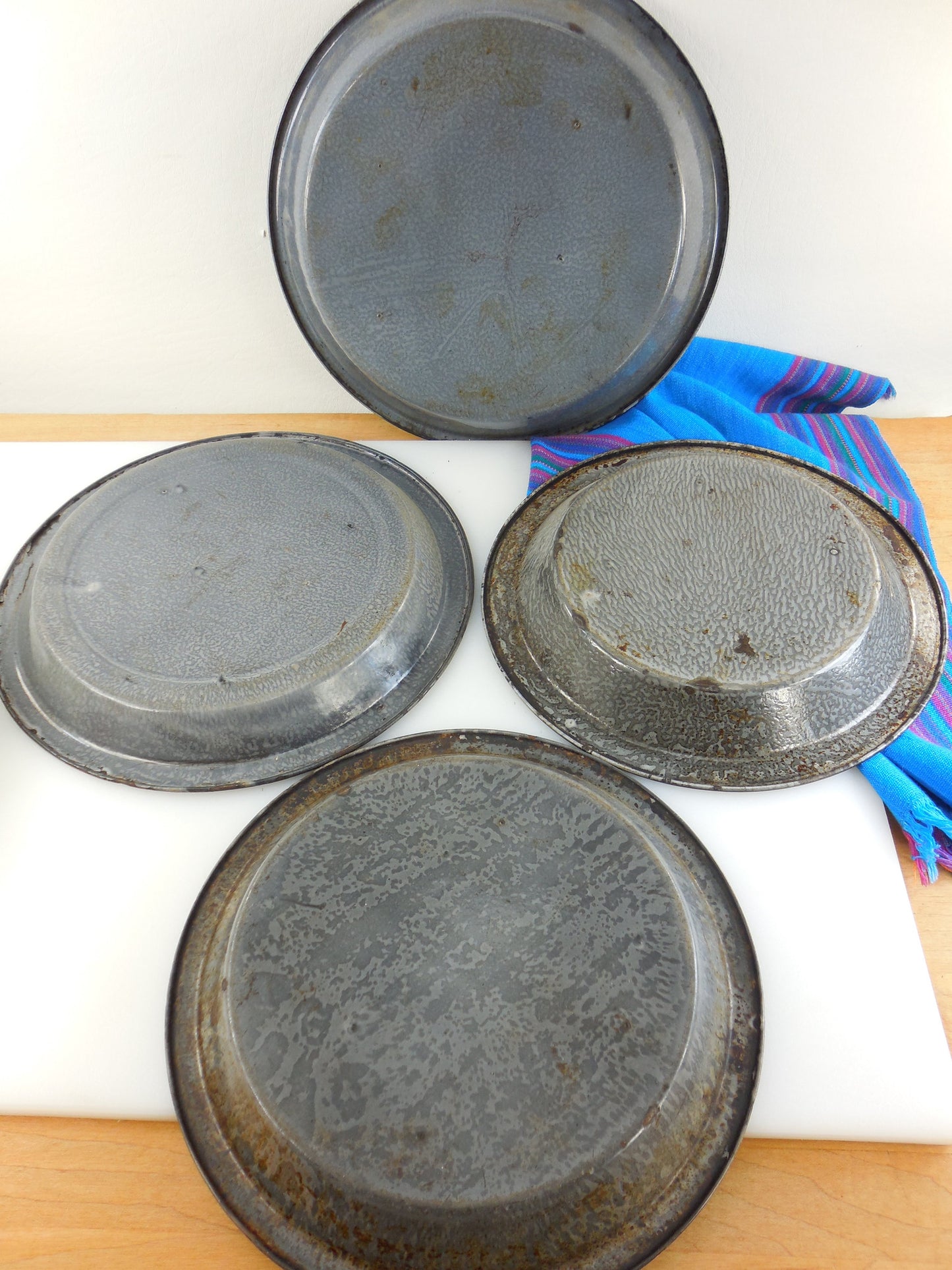 Old Grey Graniteware Pie 4 Plates - Vintage Enamelware Tins Cookware bottom view