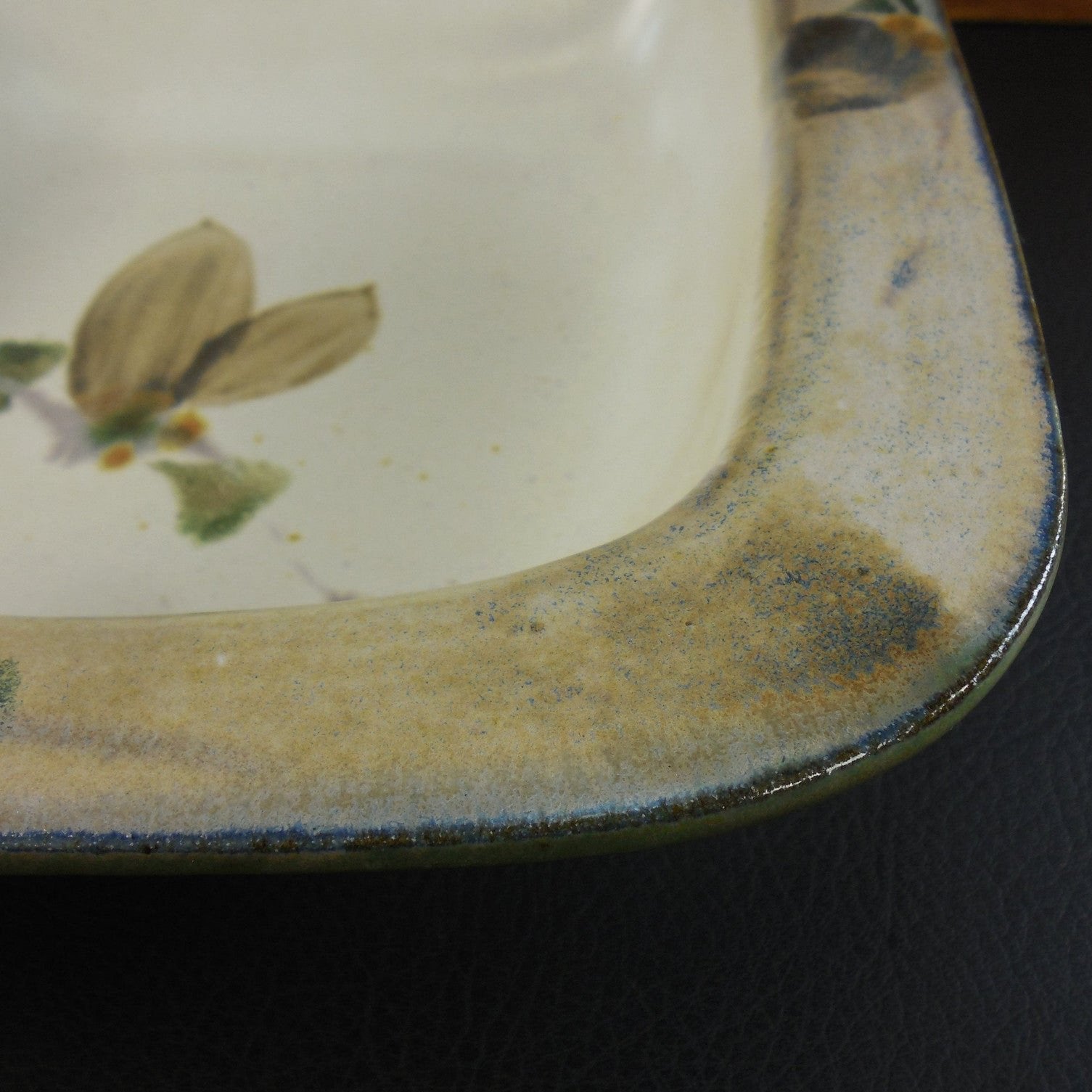 Harriet Hiemstra - Large Serving Table Bowl - Signed Art Studio Pottery corner