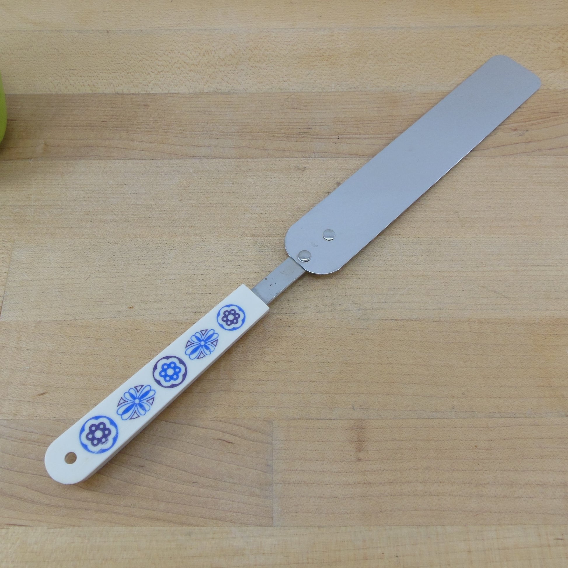 Ace USA Stainless Baker Icing Spatula Purple/Blue/White Geometric Flower