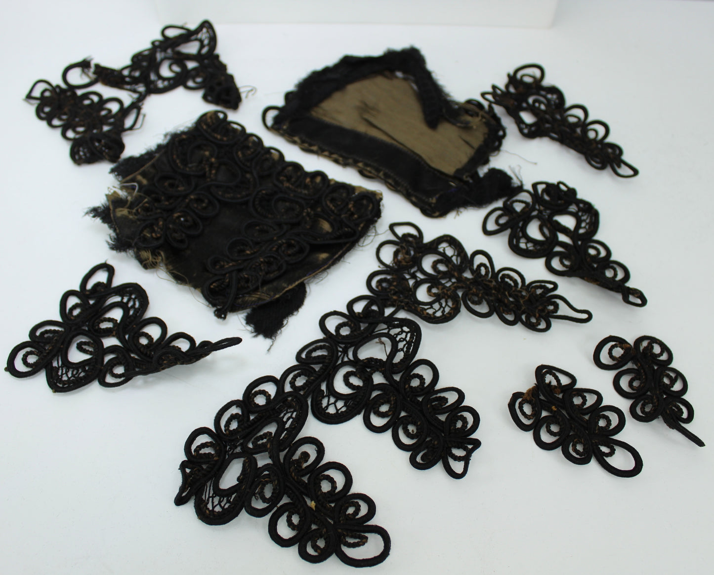 Collection Victorian Black Trim Beadwork Fragile Condition DIY Doll Clothes Purses black trim beads