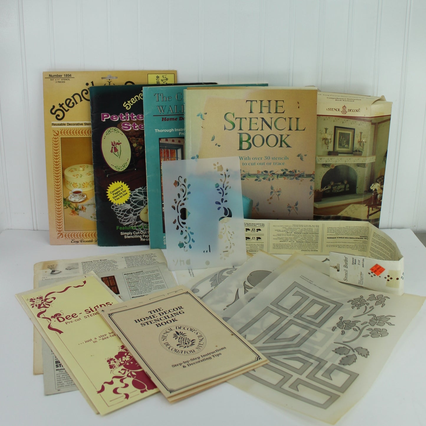 Collection Vintage Stencil Art Patterns Stencils Books Pre Owned