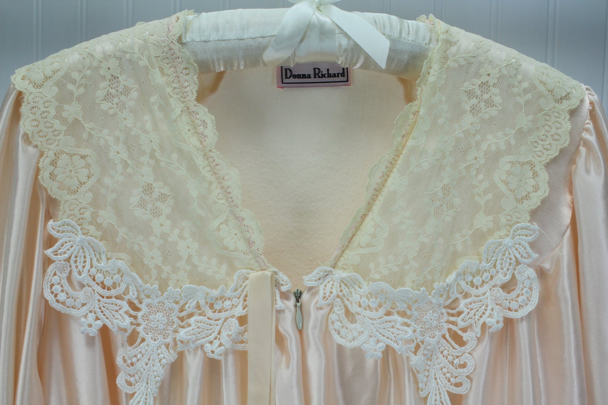 Donna Richard Nightgown Blush Pink Polyester Cotton Lace Collar Size Medium comfortable