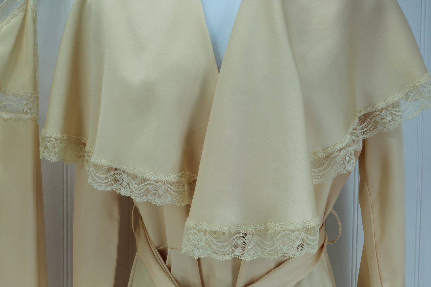QUINTANNA Gown Peignoir Set  Nude Matching Lace Exquisite Trousseau Size M bridal