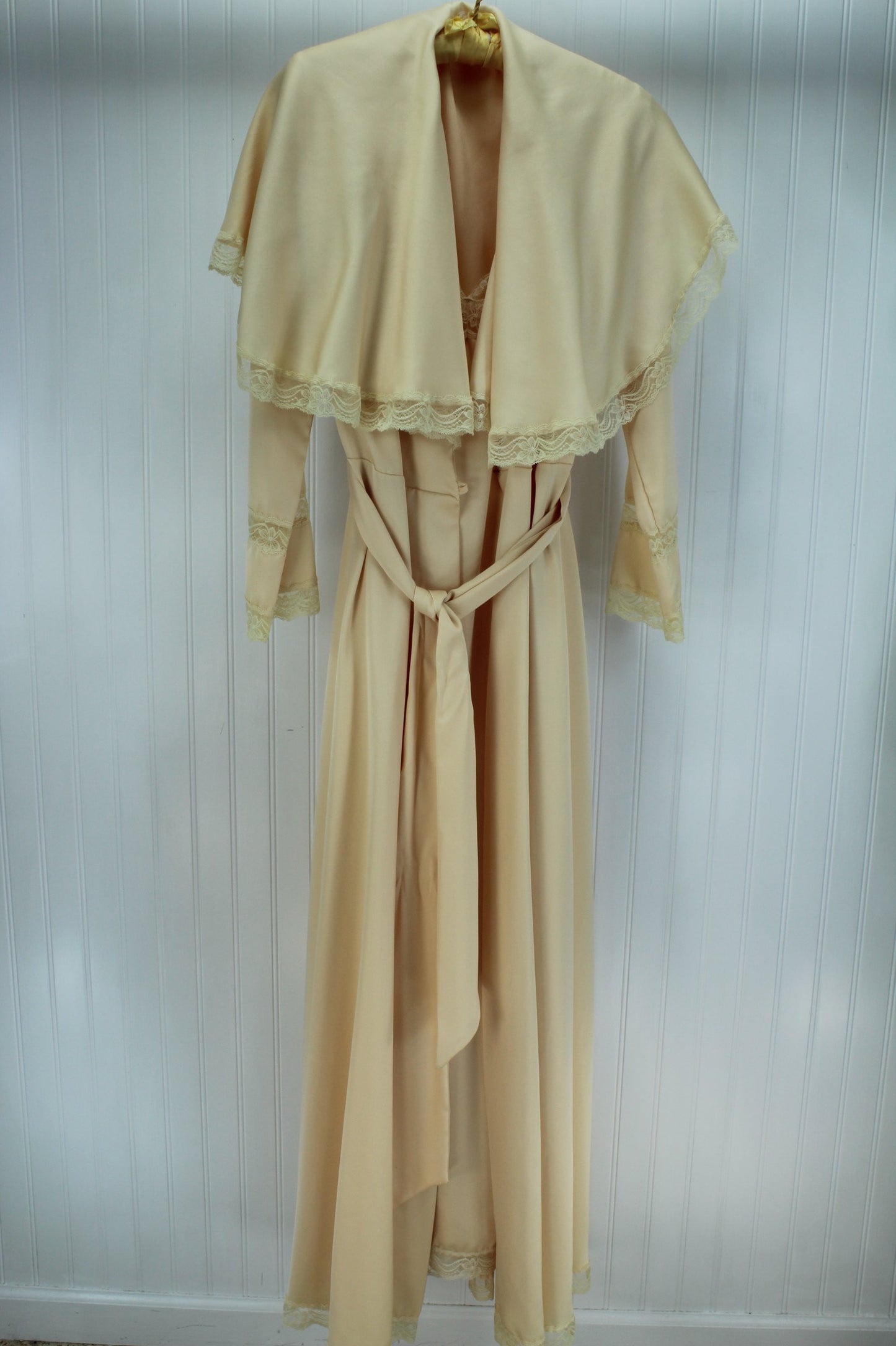 QUINTANNA Gown Peignoir Set  Nude Matching Lace Exquisite Trousseau Size M sensuous