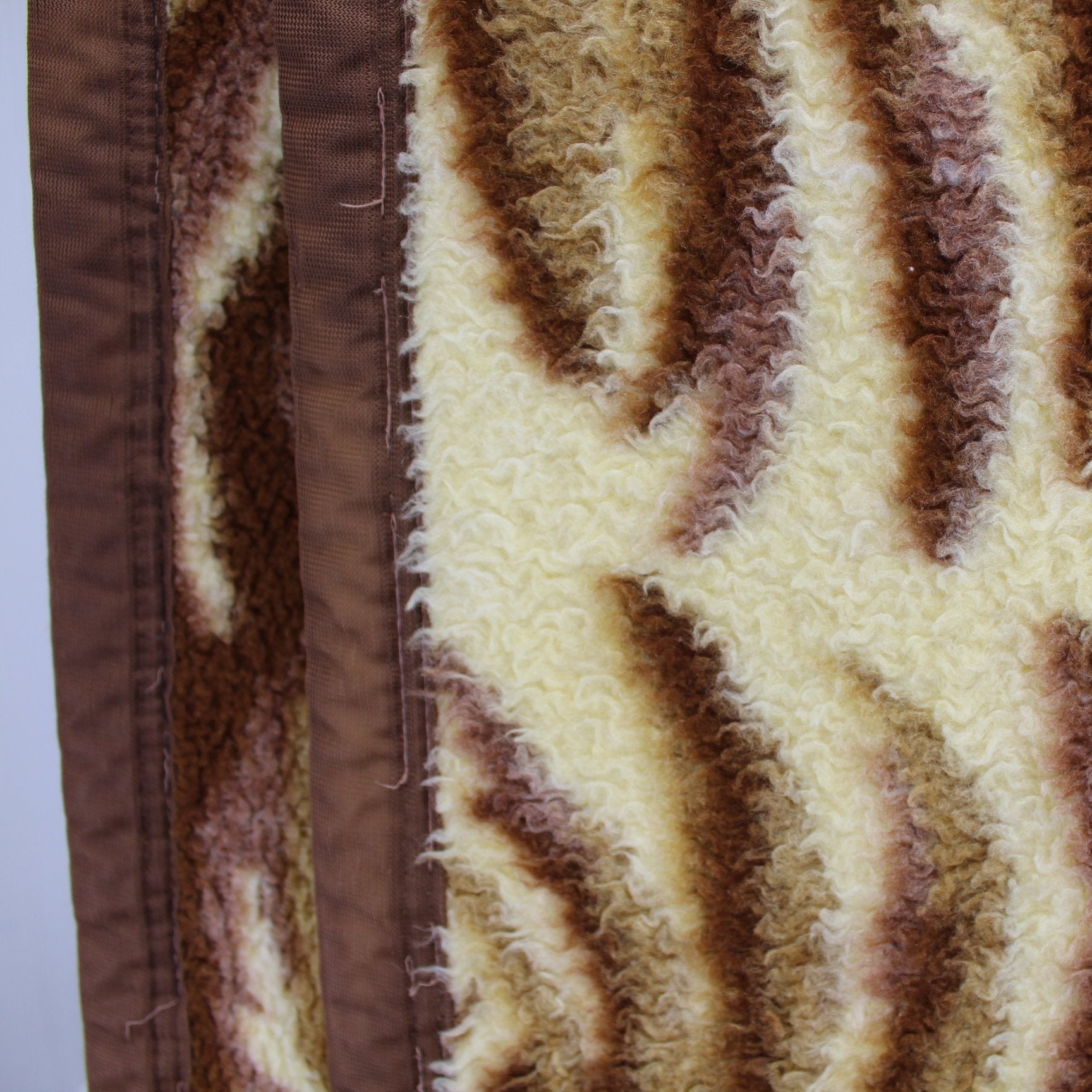 Heavy Poly Acrylic Blanket Large Fern Leaves Shades of Brown Cream 90" X 77" closeup view fluffy nap