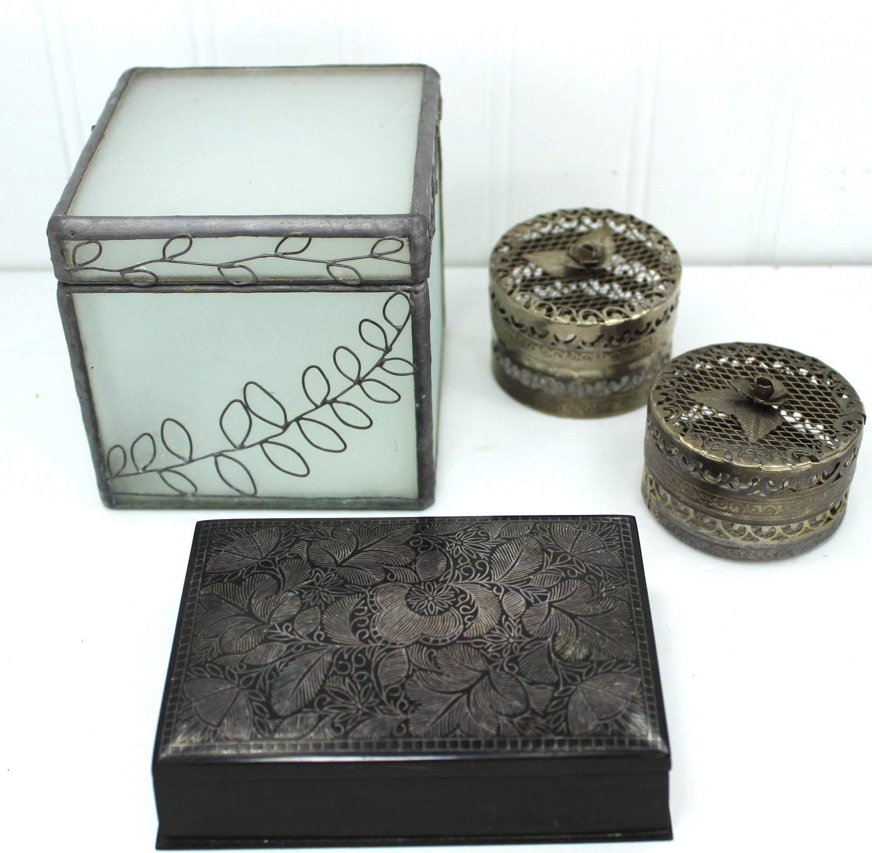 Collection Lot 4 Boxes Frosted Glass Etched Black Silver & Filigree elegant India