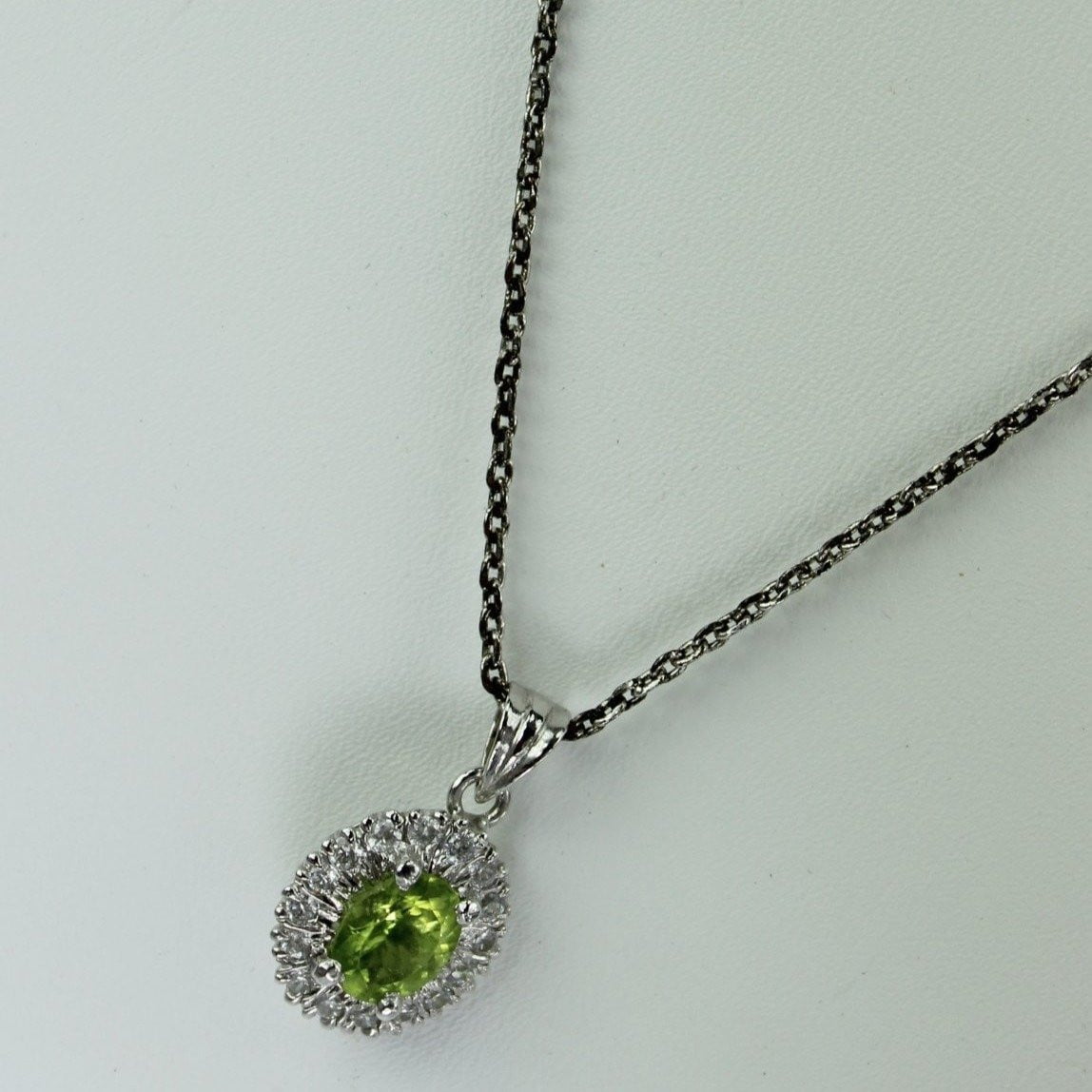 Peridot Sterling Pendant Necklace Silver Chain Green Color Focal bright