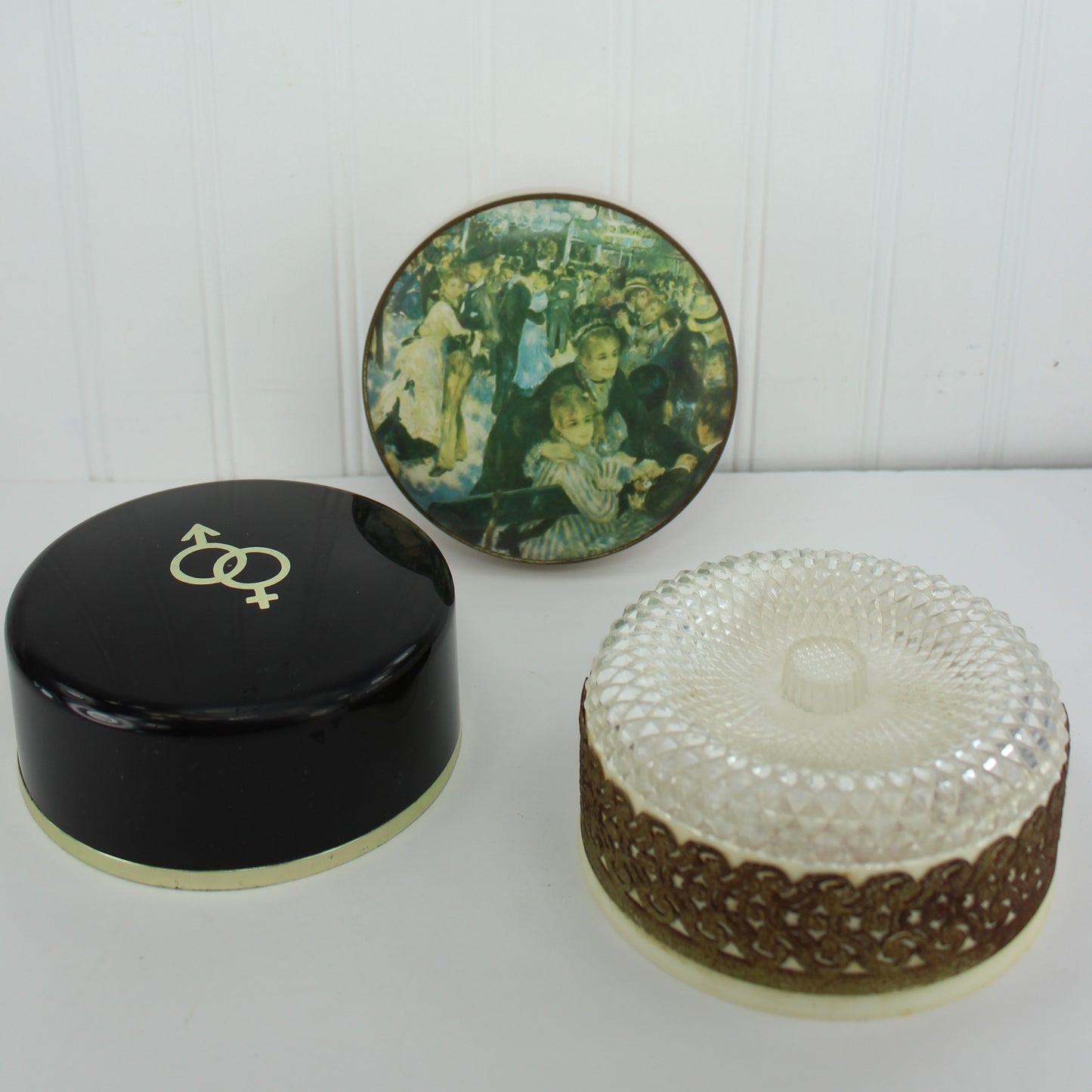 Decorative Tin Plastic Rococo Boxes Body Powder Sassique Ashley Musk Mon Boudoir