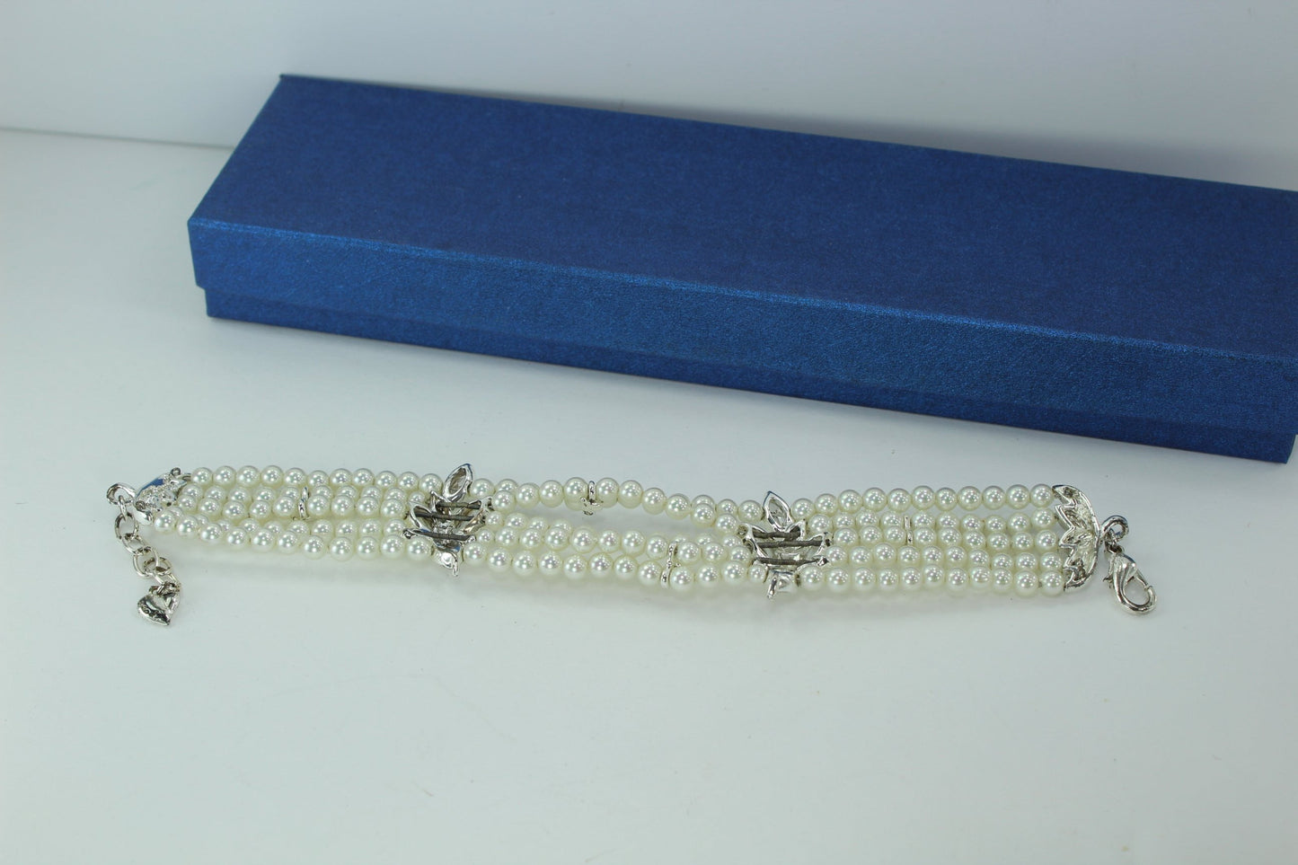 CAROLEE Pearl Bracelet 5 Strand Crystal Flowers Silver Leaves Wedding Accessory modern classic