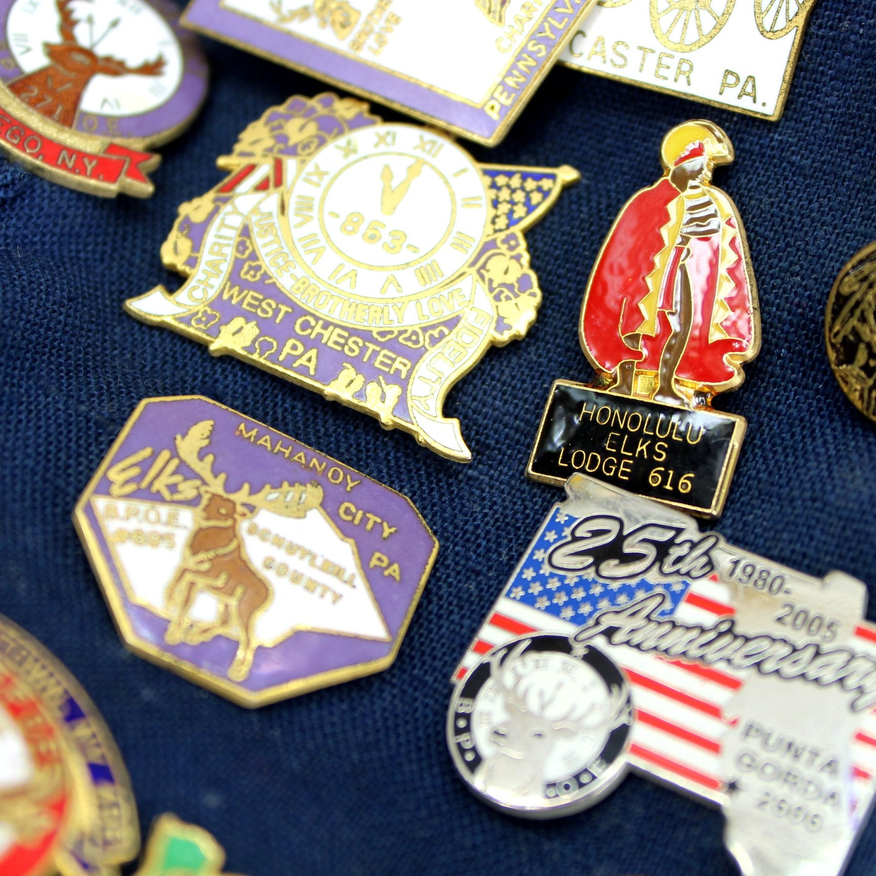 BPOE Elks Collectible Vest 240+ Unique Pins Medals Elks Memorabilia Most States Pins honolulu elks 616 mahandy city PA