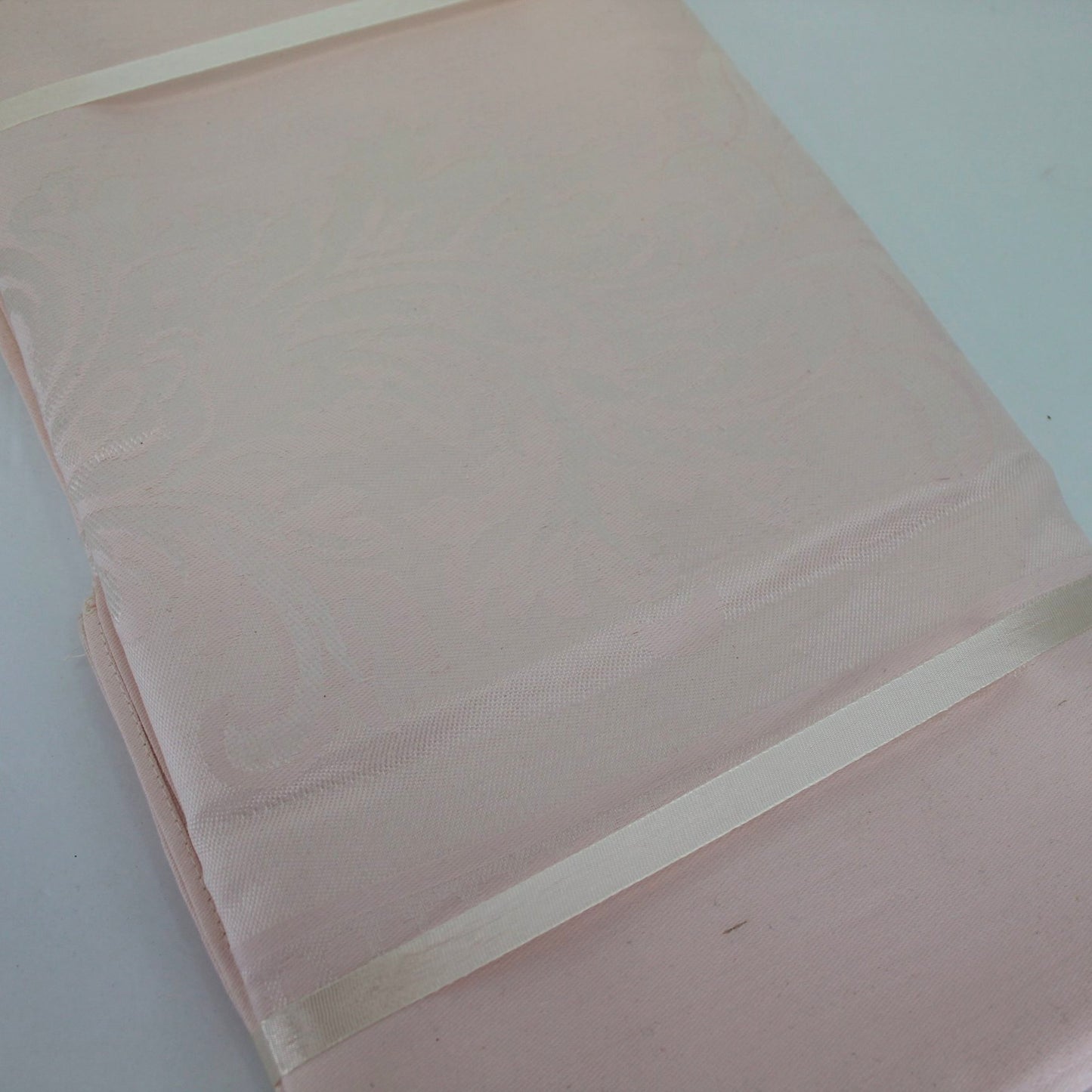 Pink Damask Tablecloth New Vintage Original Labels 6 Matching Napkins Japan reverse of pkg with table cloth