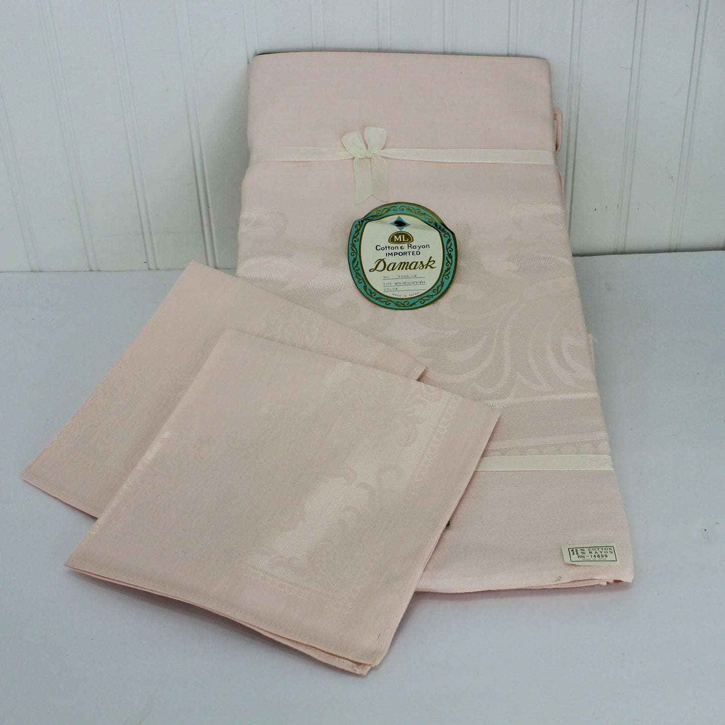 Pink Damask Tablecloth New Vintage Original Labels 6 Matching Napkins Japan showing 2 napkins